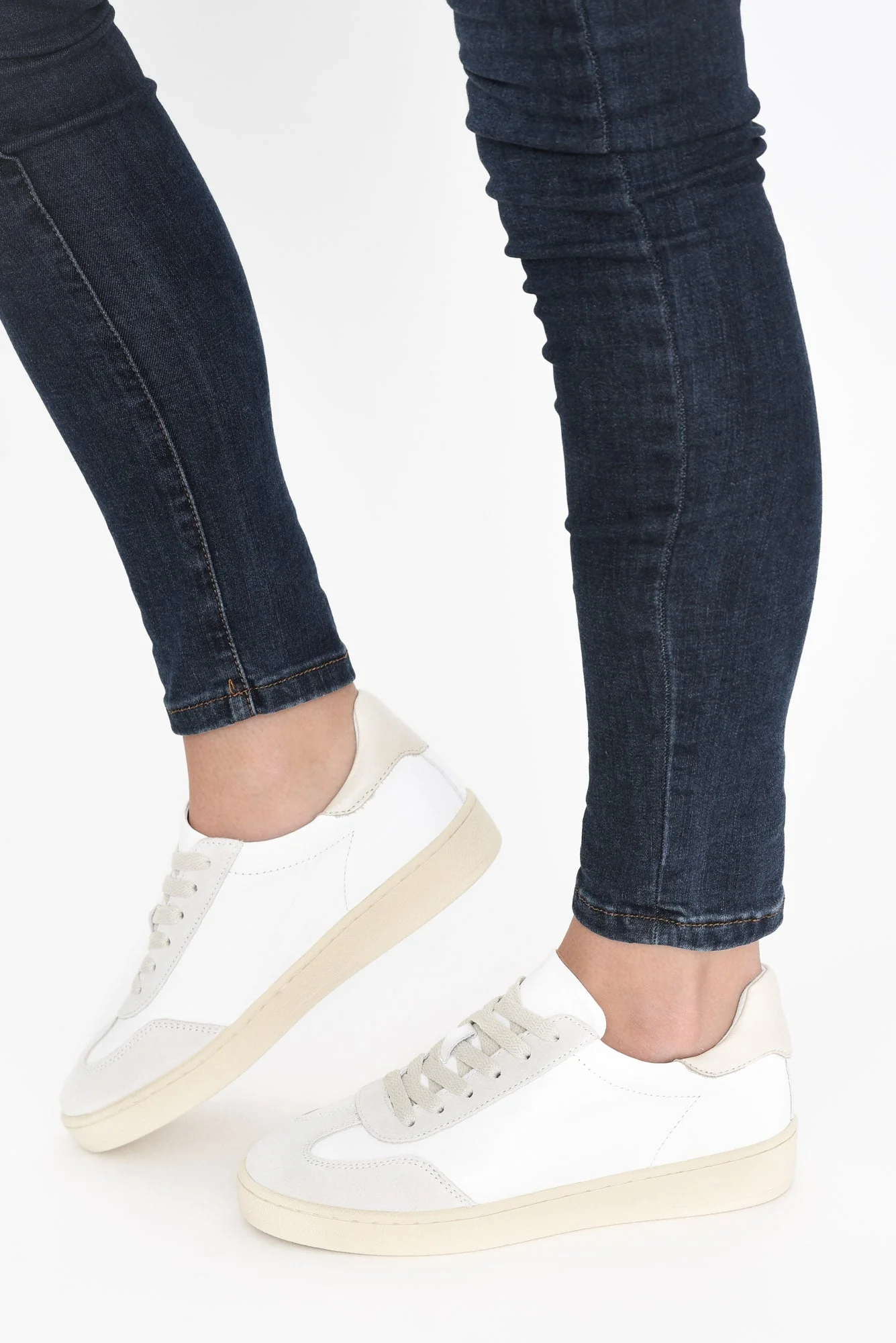 Abbie Cream Leather Sneaker - Image 4