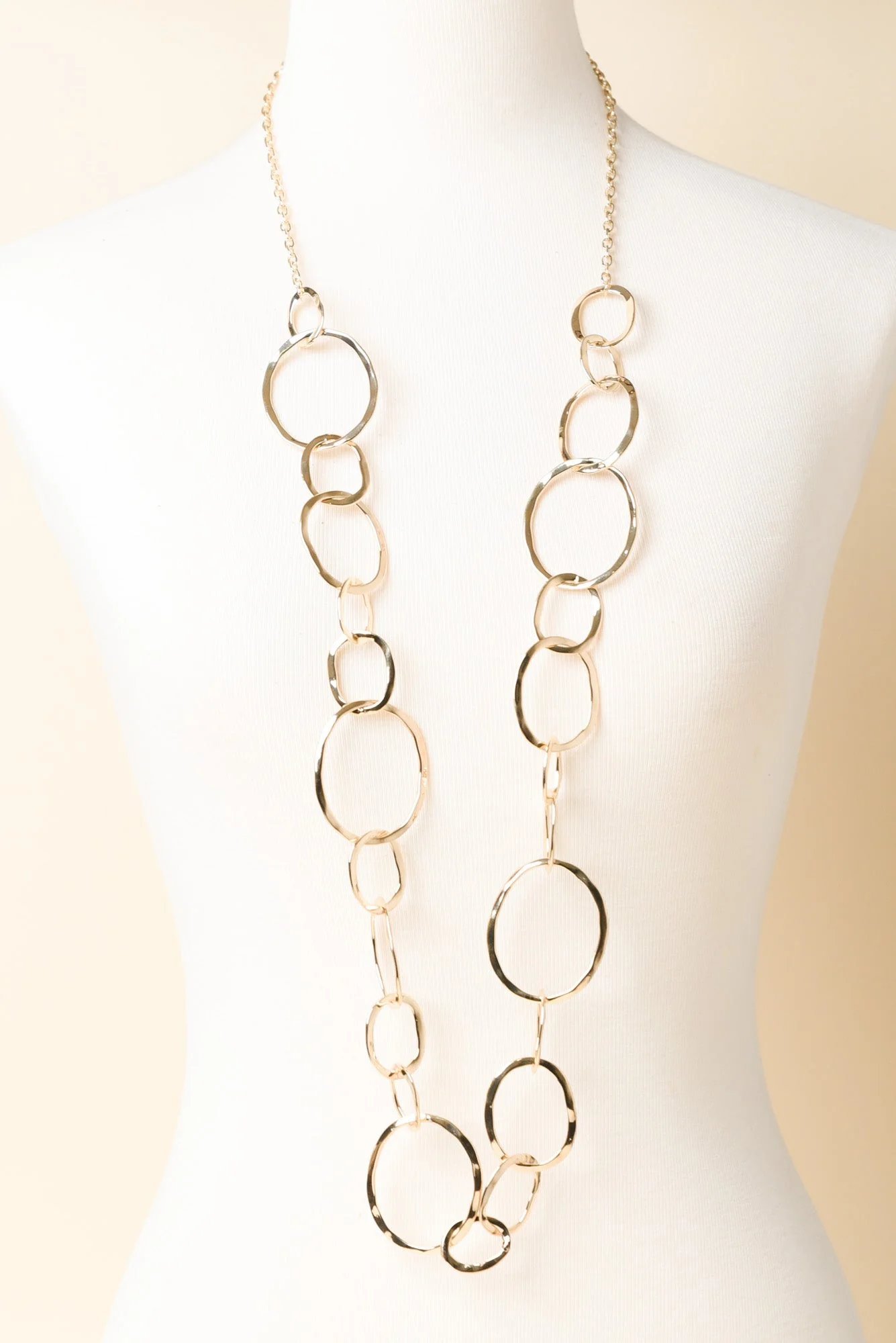Aberdeen Gold Ring Link Necklace - Image 2