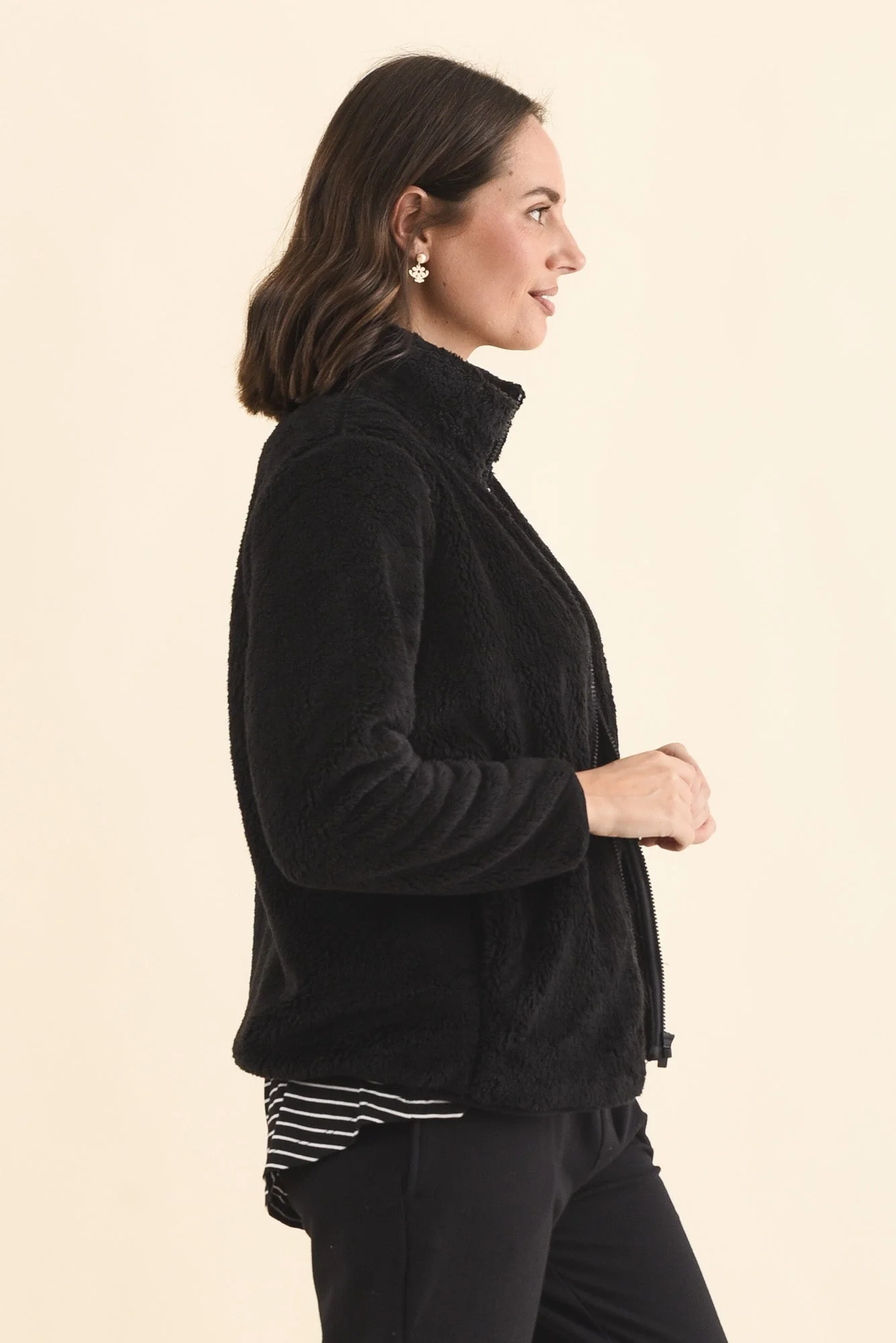 Ackerley Black Faux Fur Jacket - Image 3
