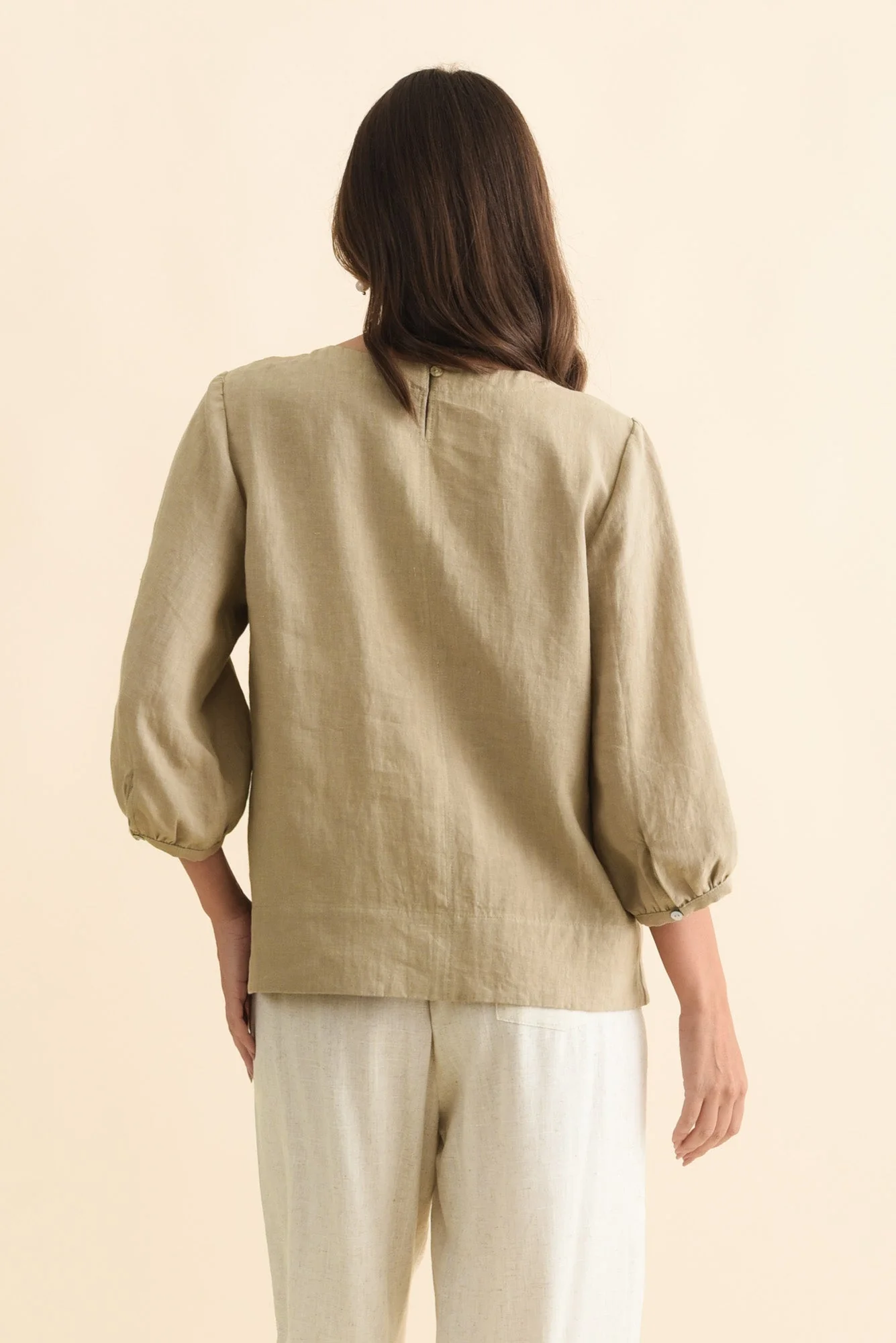 Addie Taupe Linen Sleeved Top - Image 4