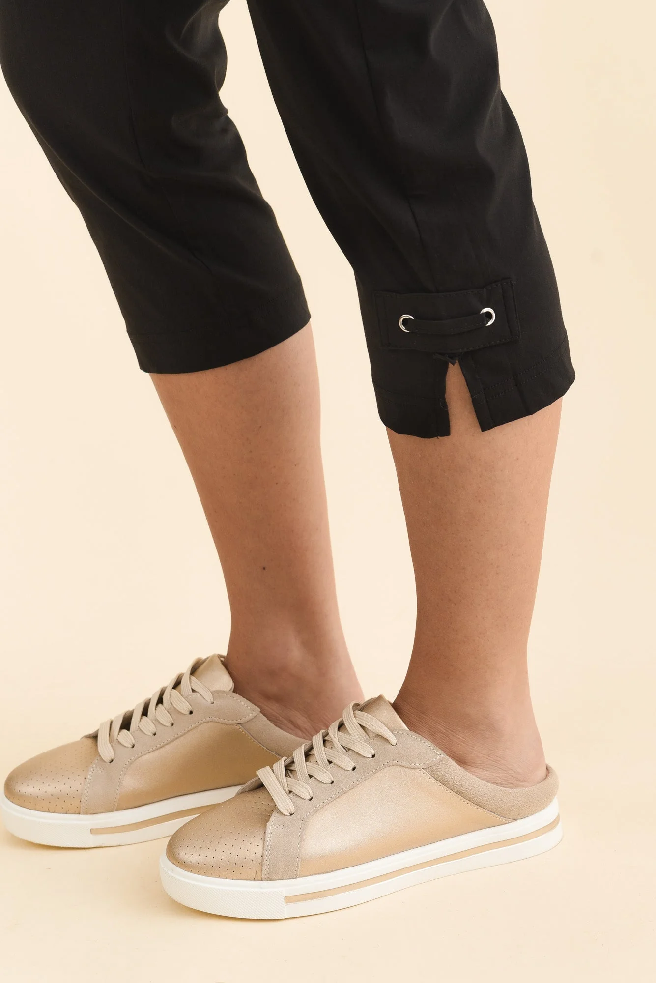 Air-Lite Black Stretch Capri Pants - Image 7