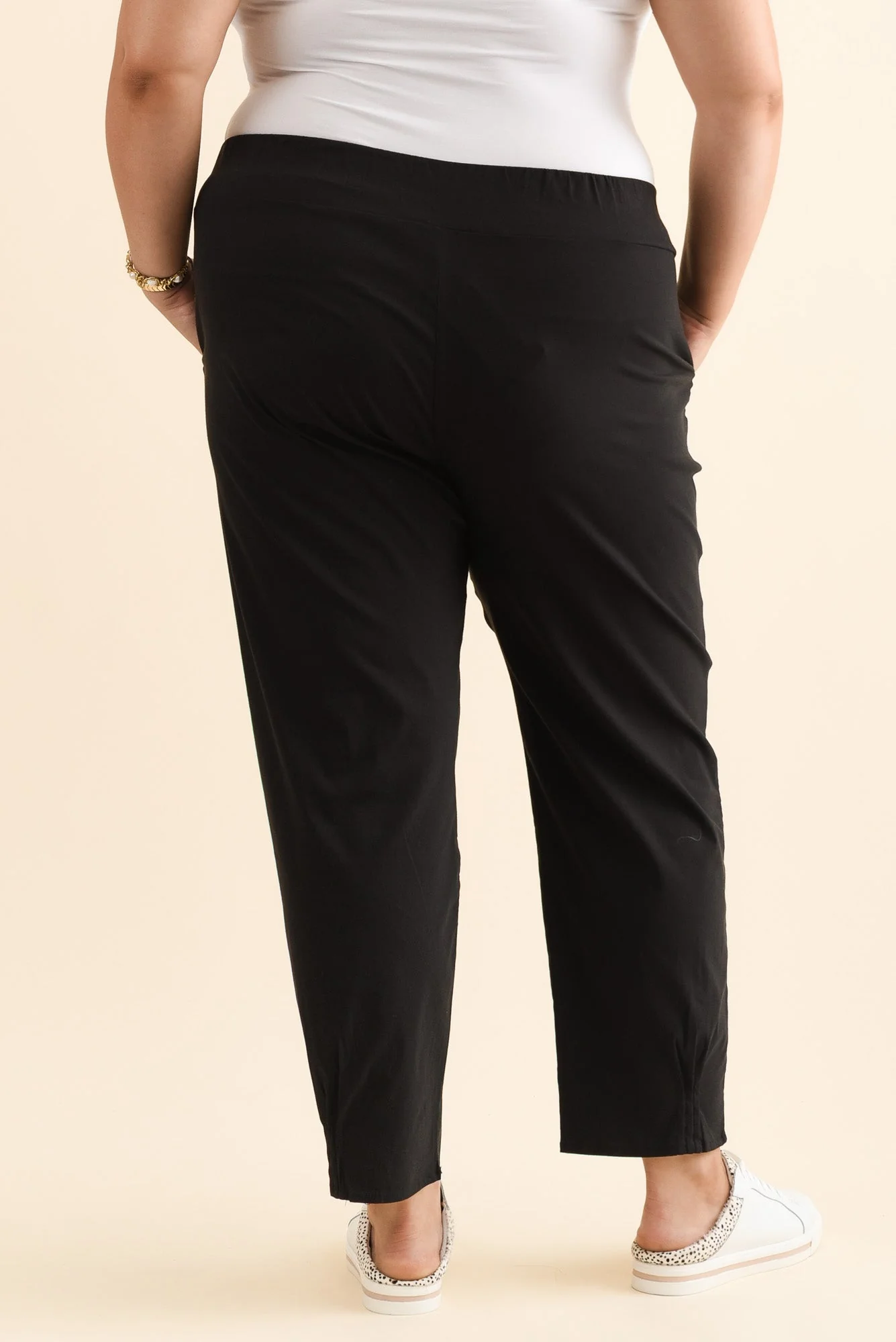 Air-Lite Black Stretch Pocket Pants - Image 11