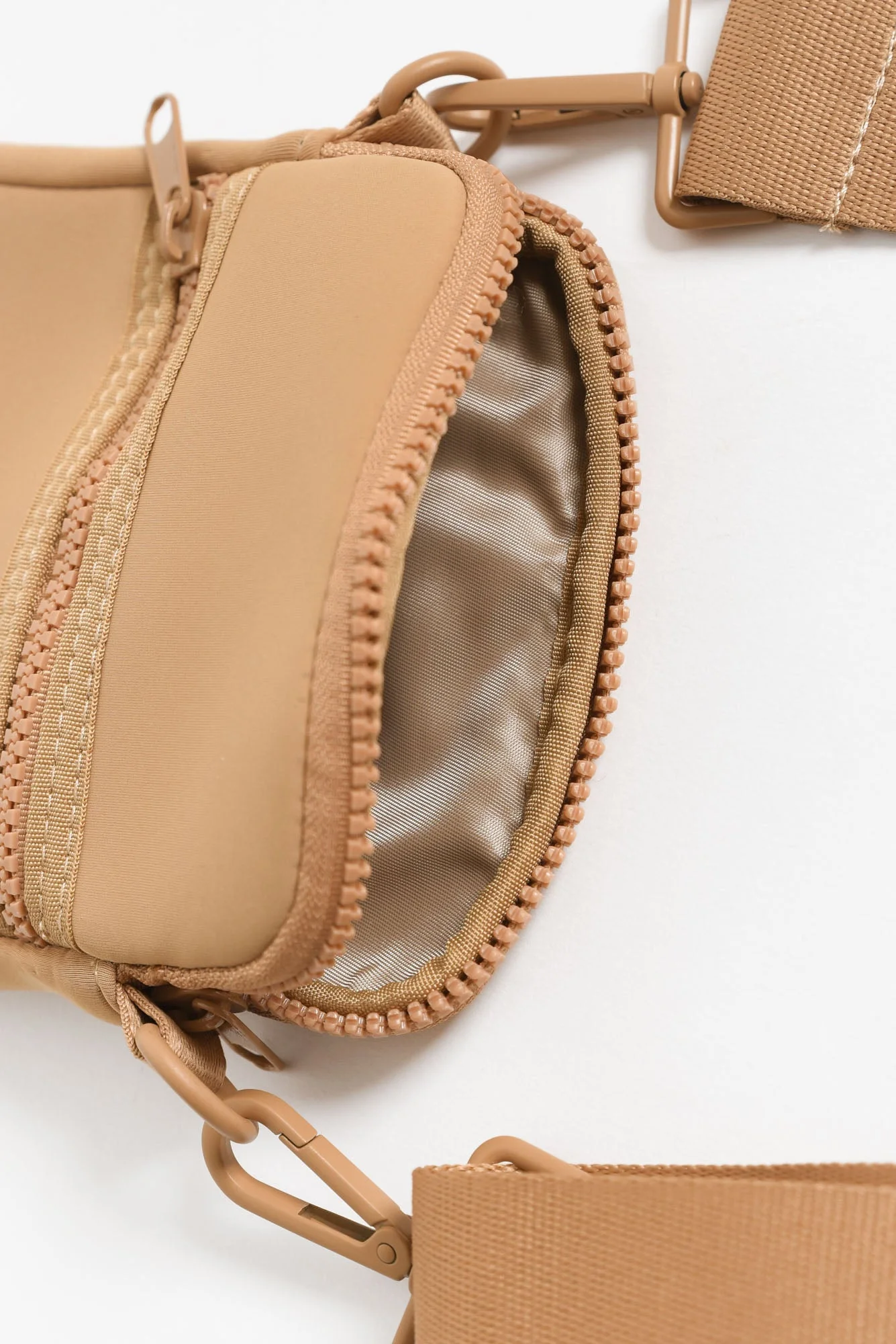 Andie Beige Neoprene Phone Bag - Image 3
