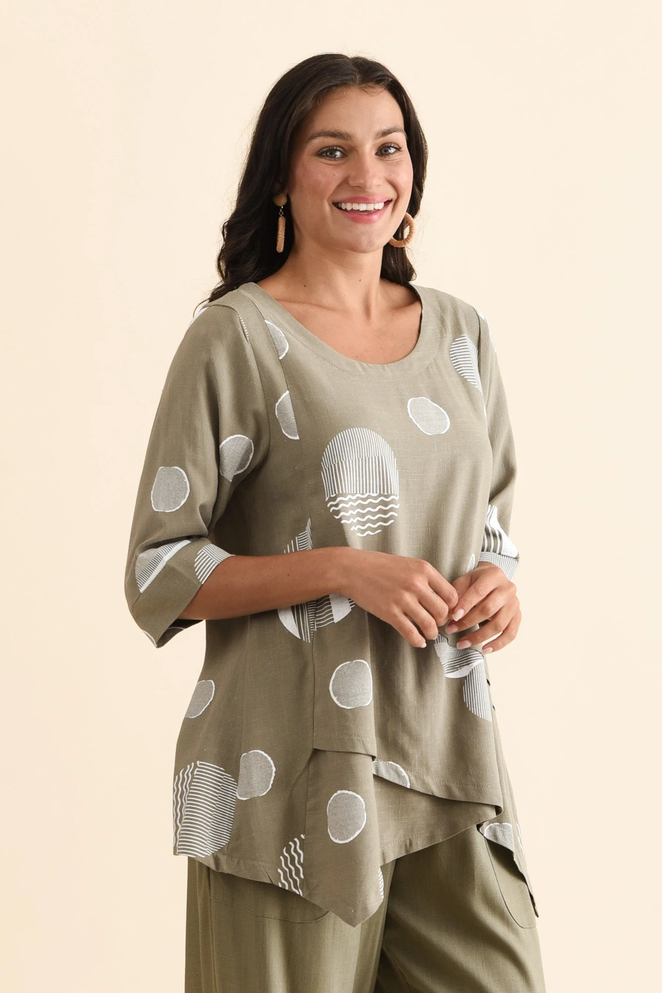 Anya Olive Spot Linen Cotton Top - Image 3