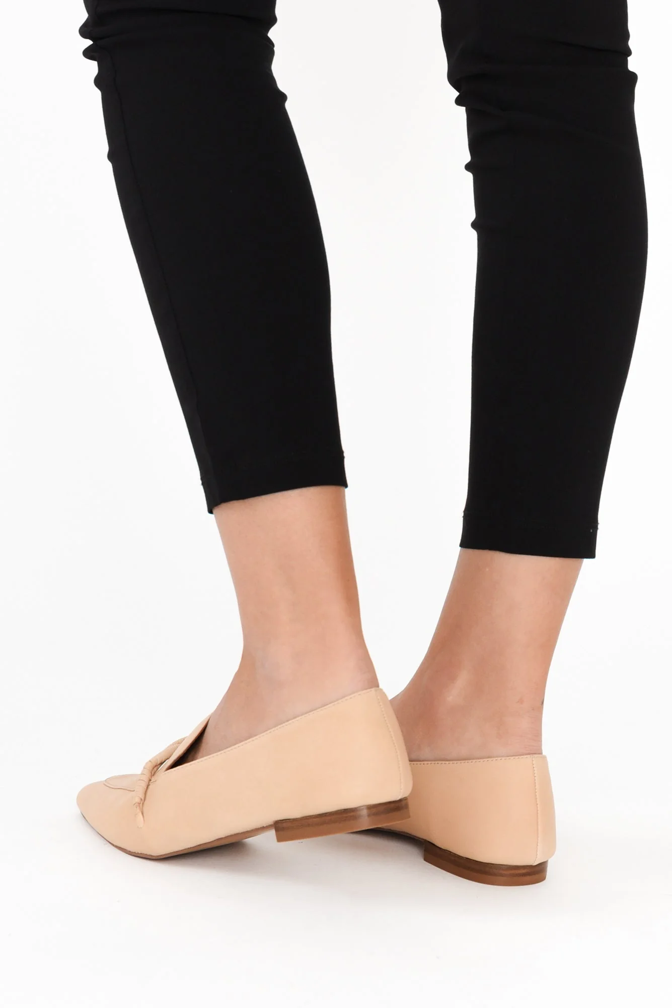 Avery Nude Leather Loafer - Image 7
