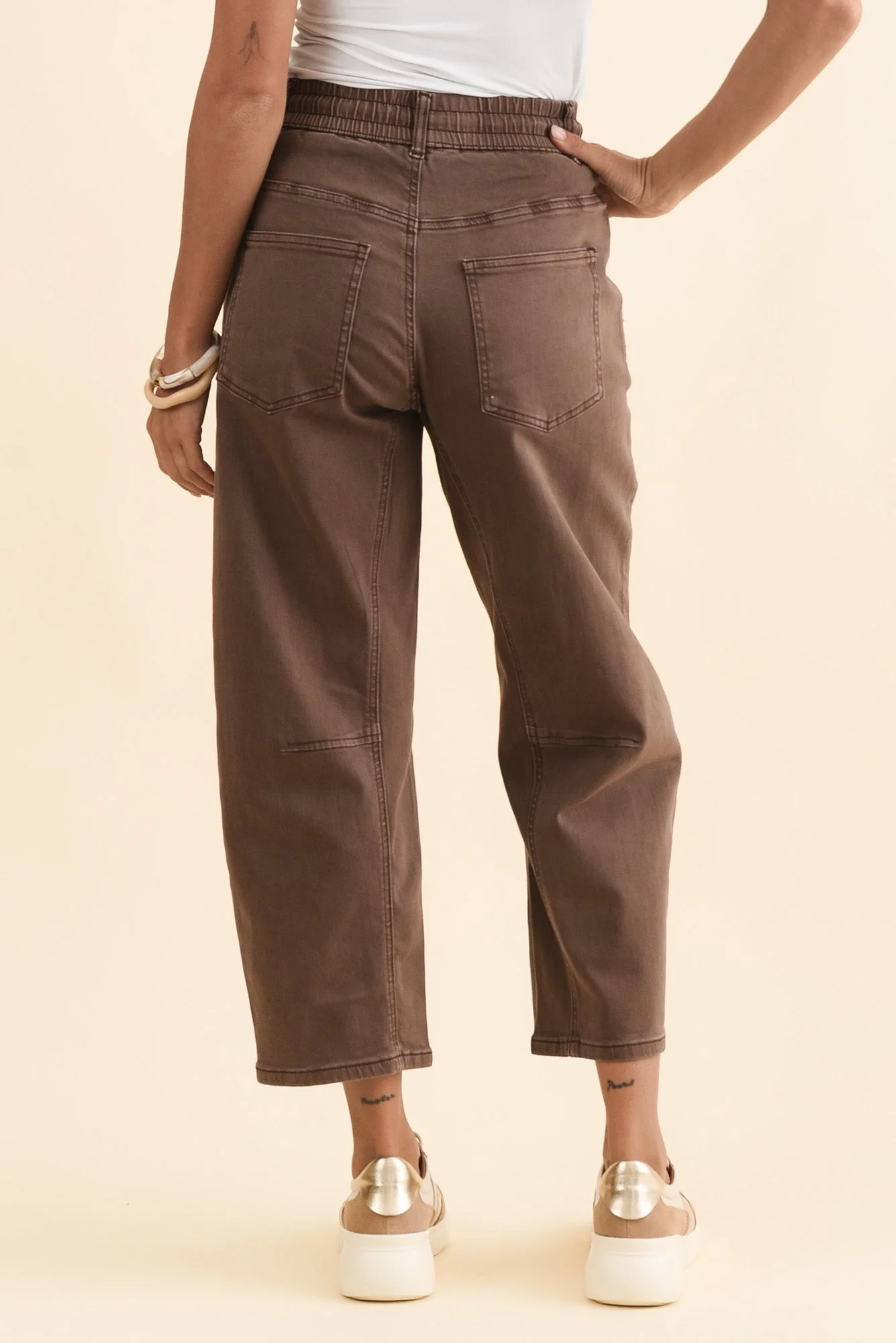 BB Barrel Chocolate Jeans - Image 5