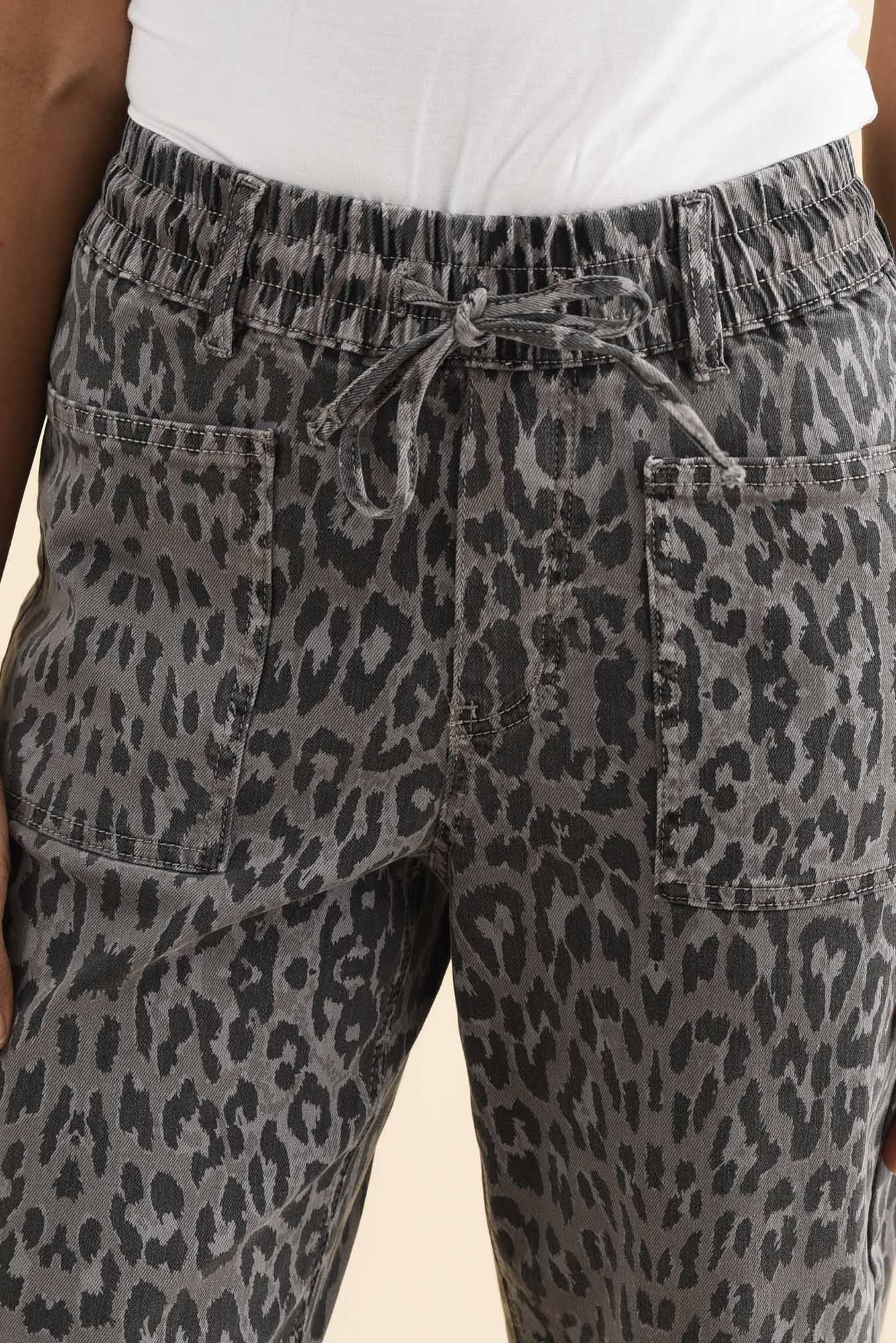 BB Barrel Grey Leopard Jeans - Image 5