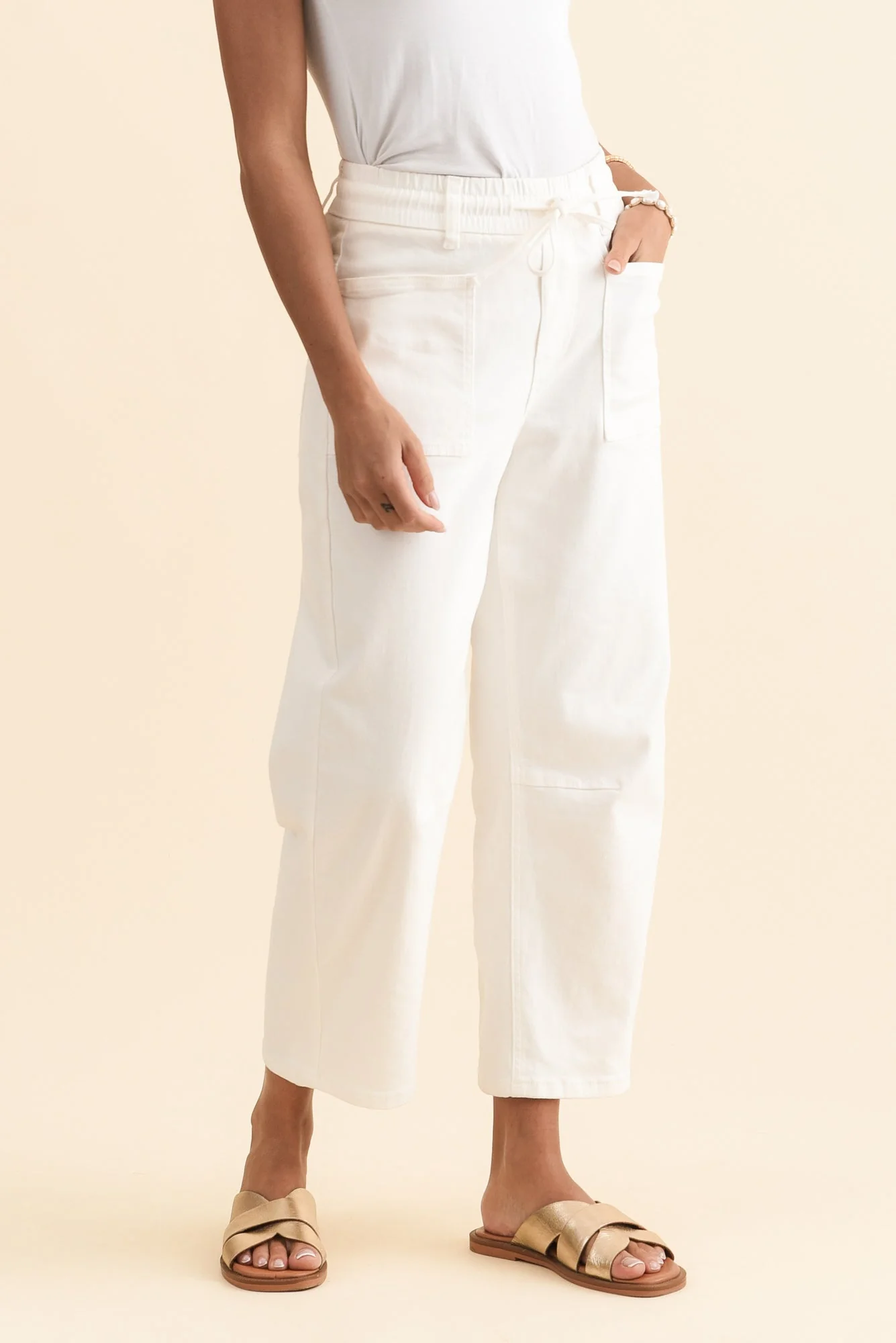 BB Barrel White Jeans - Image 4