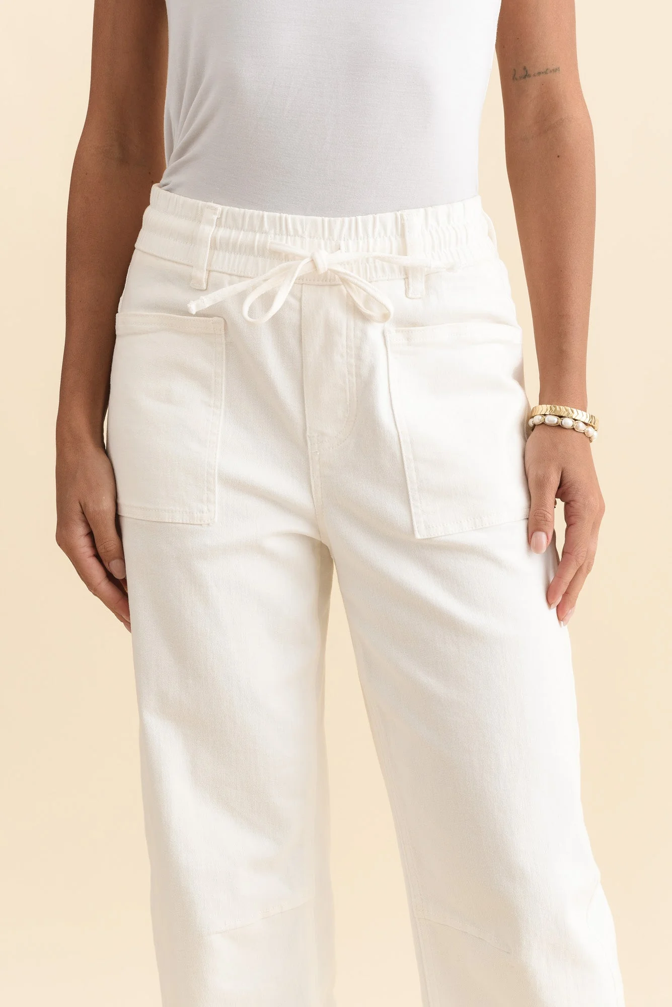 BB Barrel White Jeans - Image 6