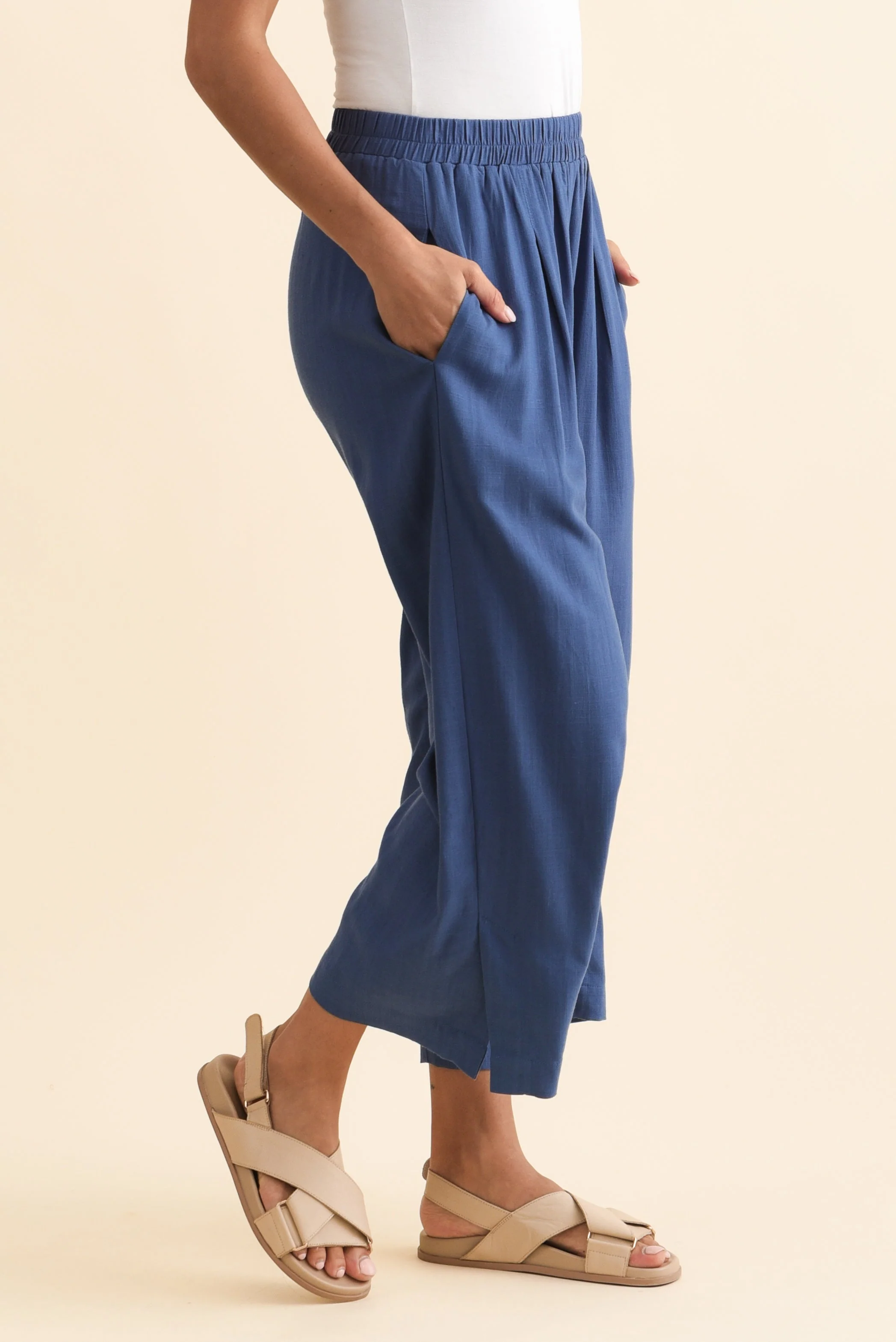 Belinda Blue Linen Blend Cropped Pants - Image 3