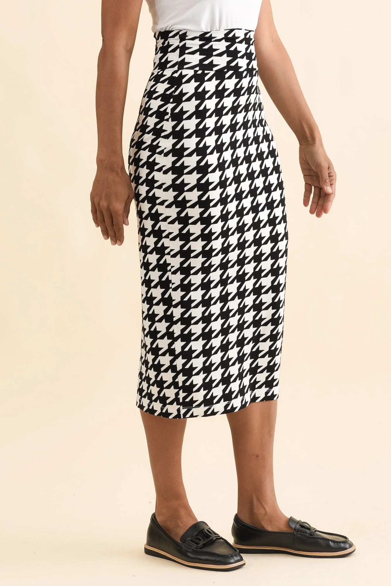Black Houndstooth Bamboo Maxi Tube Skirt - Image 3