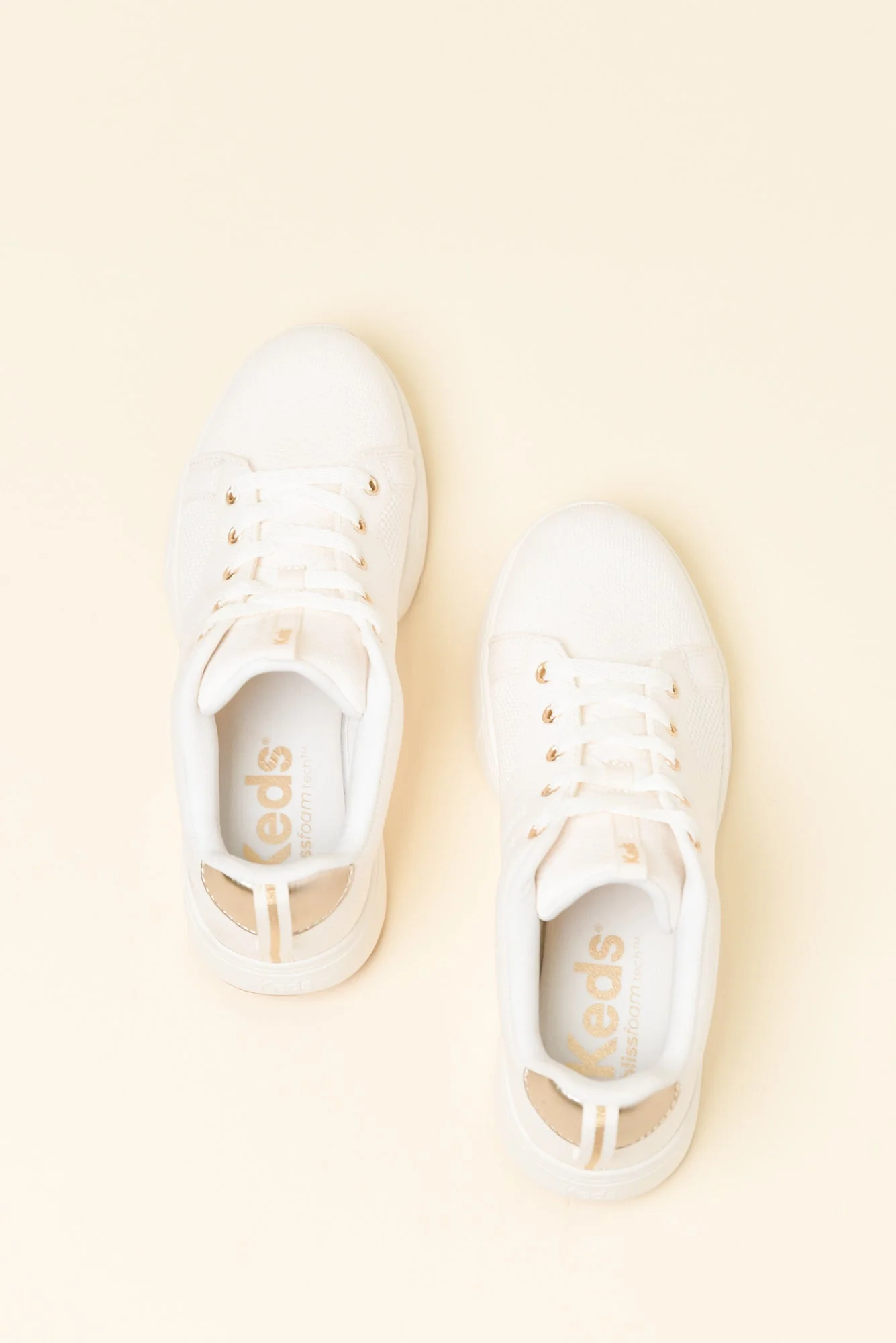 Bliss Walk Cream Knit Sneaker - Image 4