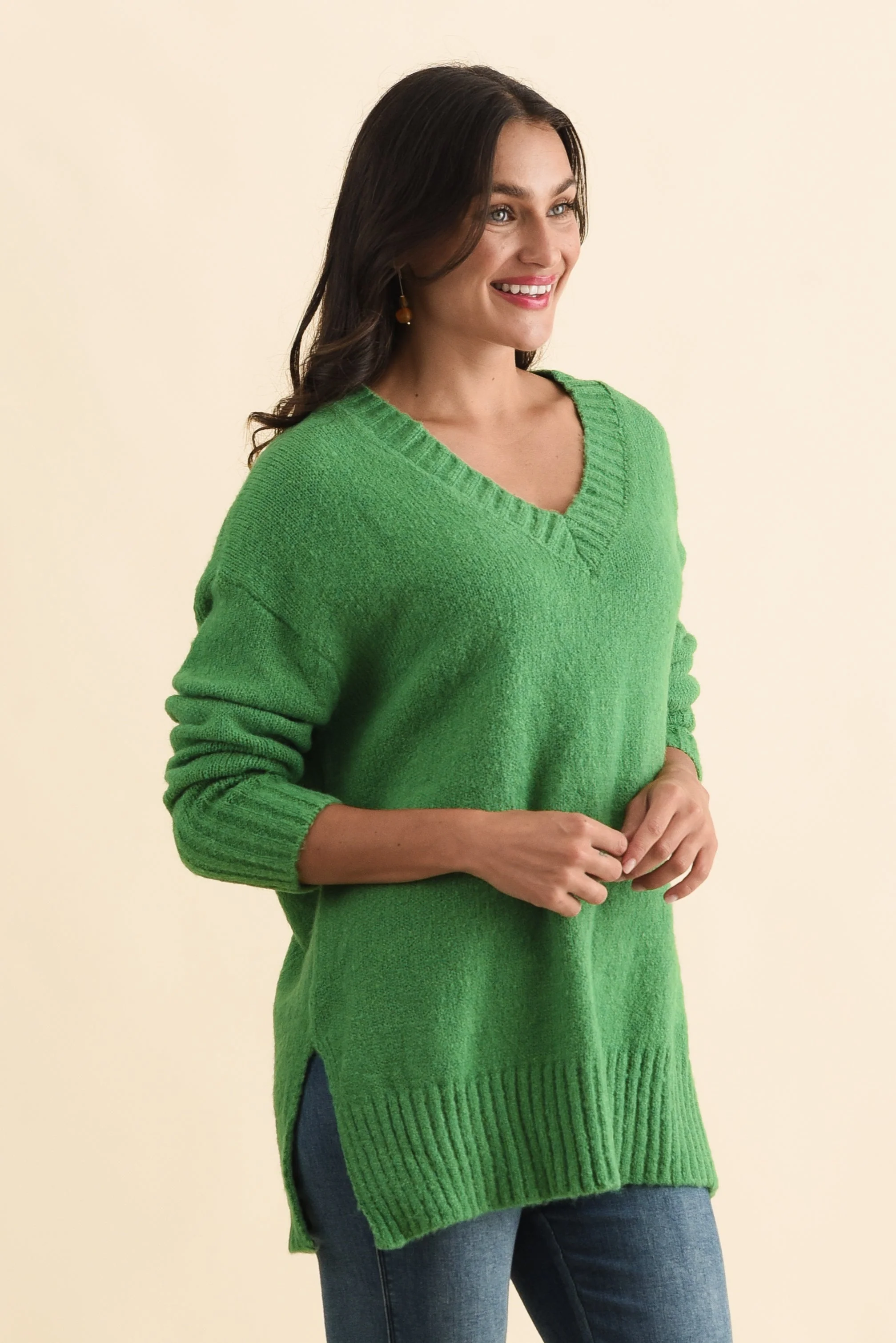 Brilla Green V Neck Jumper - Image 3
