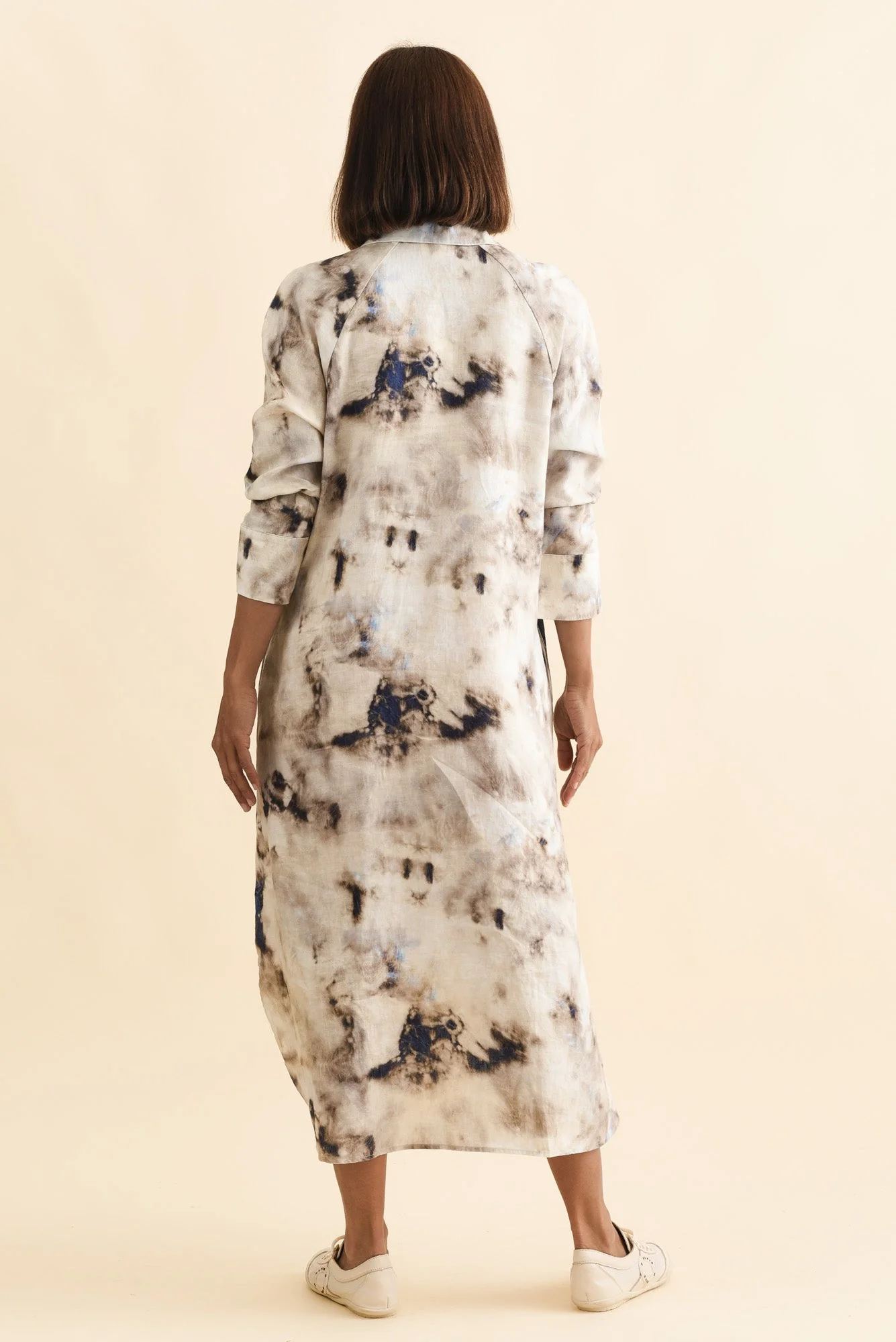 Brylee Taupe Abstract Linen Shirt Dress - Image 4