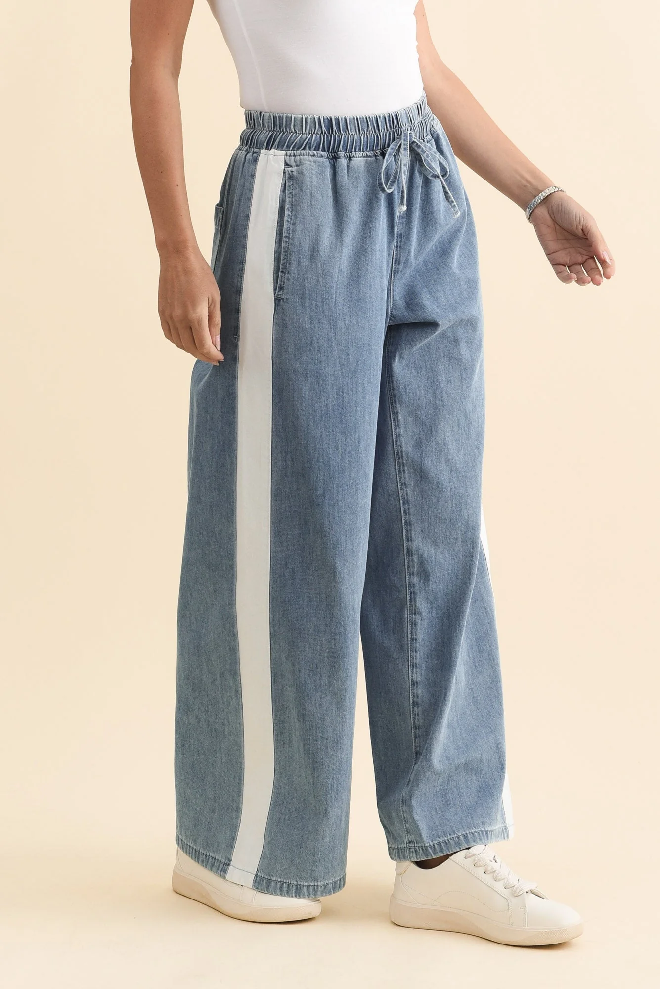 Callie Blue Contrast Denim Jogger Pants - Image 3