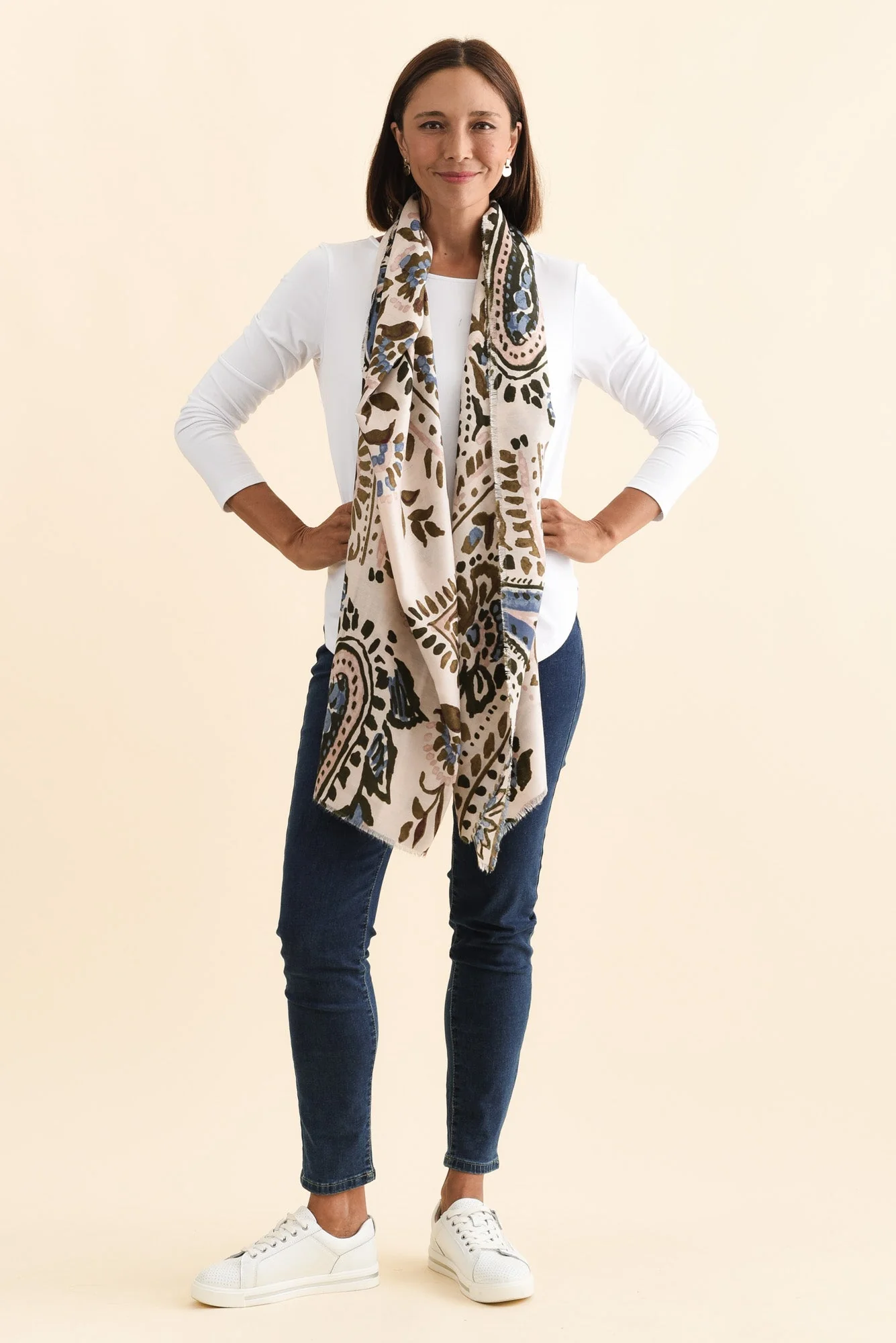 Cardiff Cream Paisley Scarf - Image 2