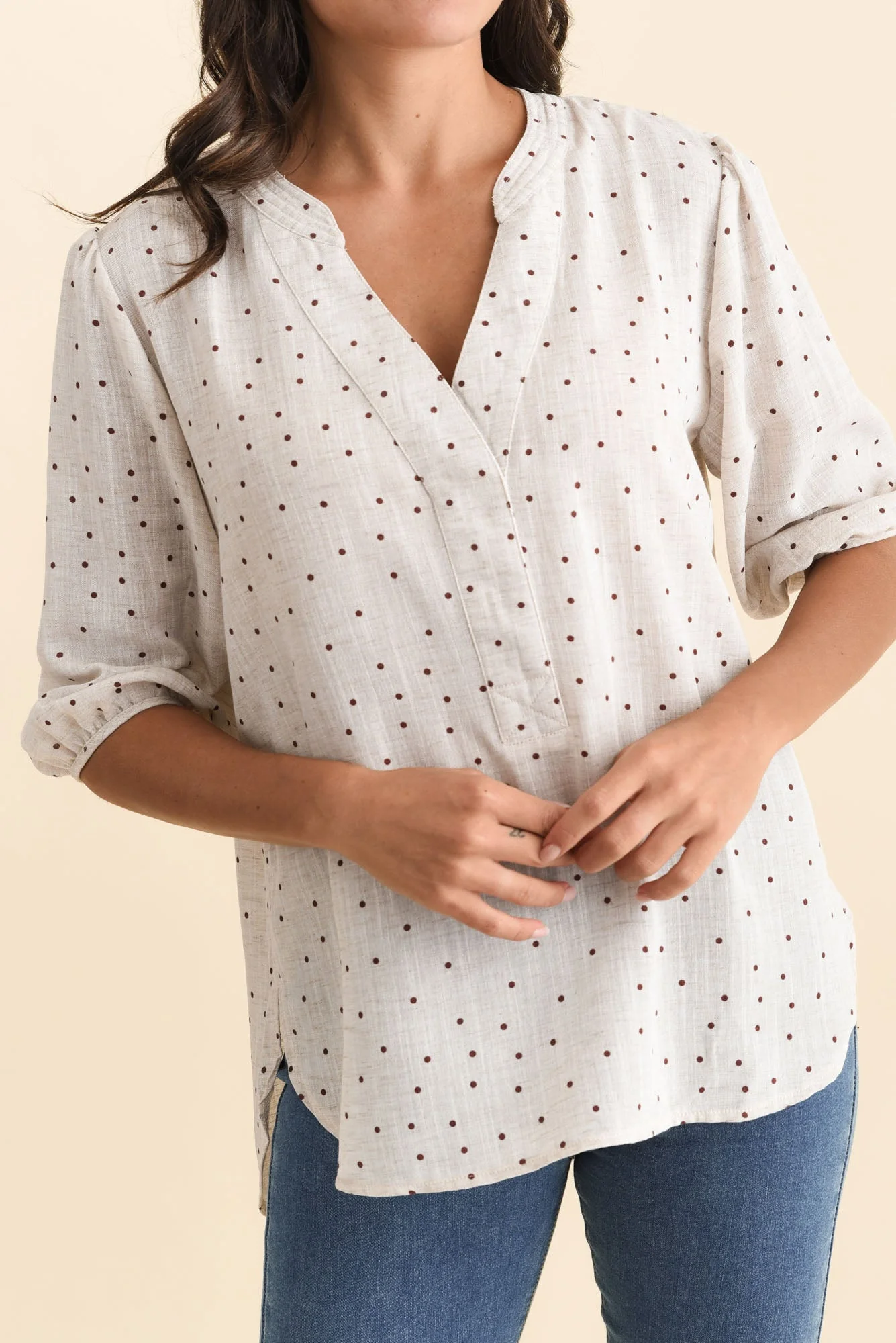 Carmin Beige Spot Linen Blend Top - Image 5