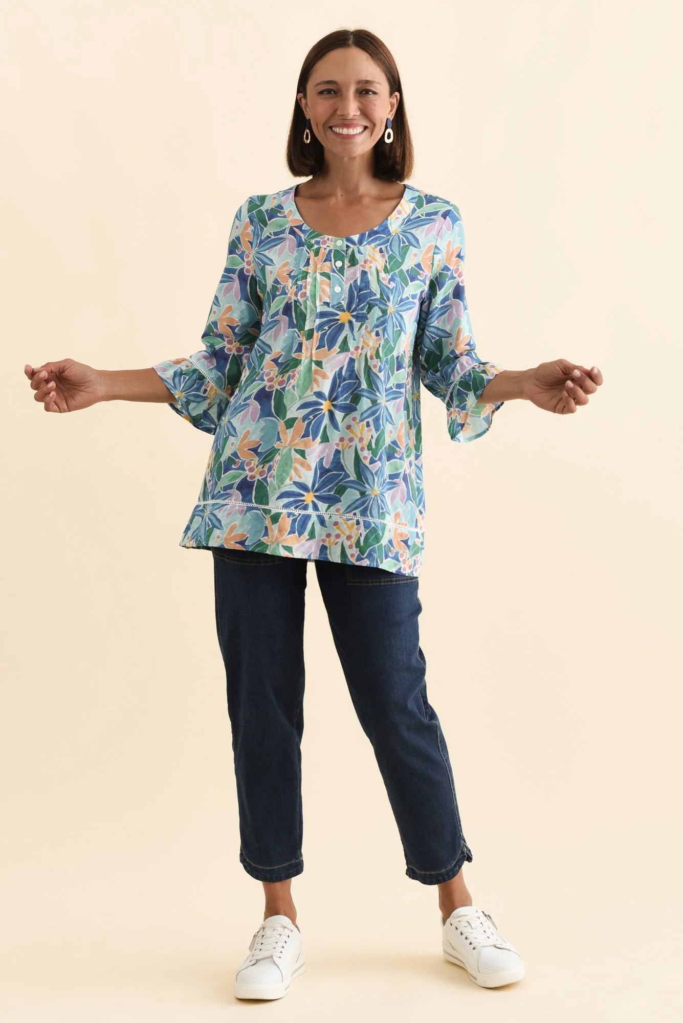 Cassidy Blue Garden Cotton Sleeved Top - Image 3