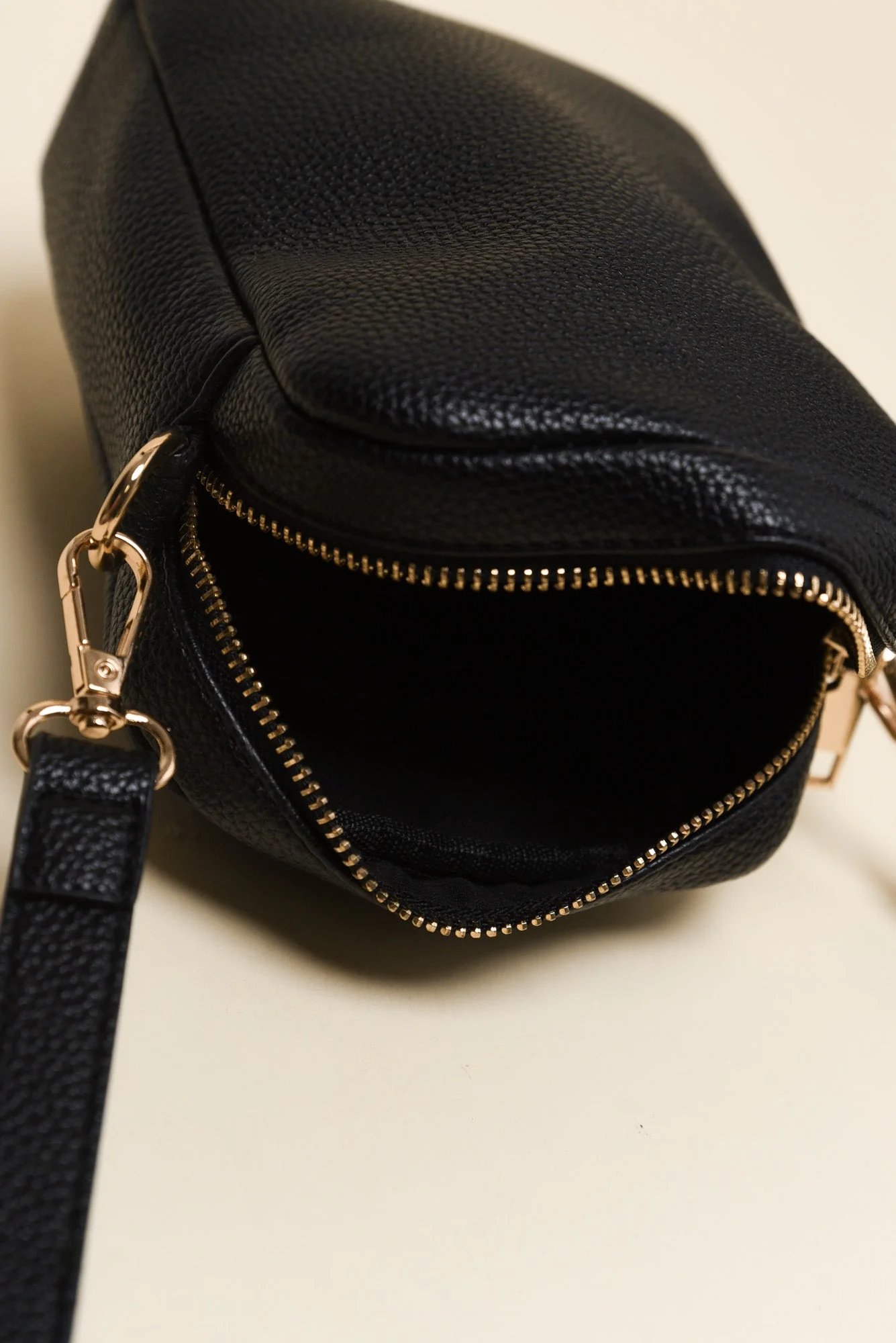 Charlie Black Crossbody Bag - Image 3