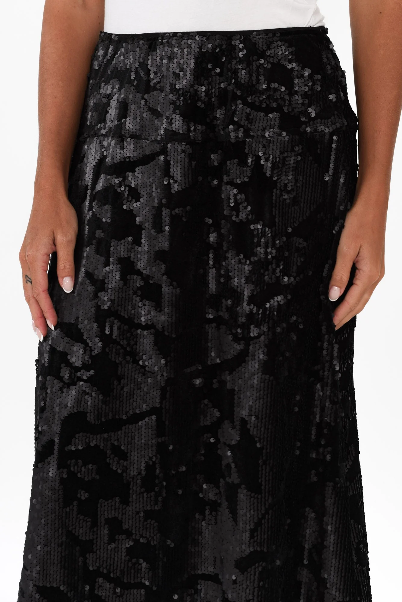 Corinne Black Sequin Midi Skirt - Image 5