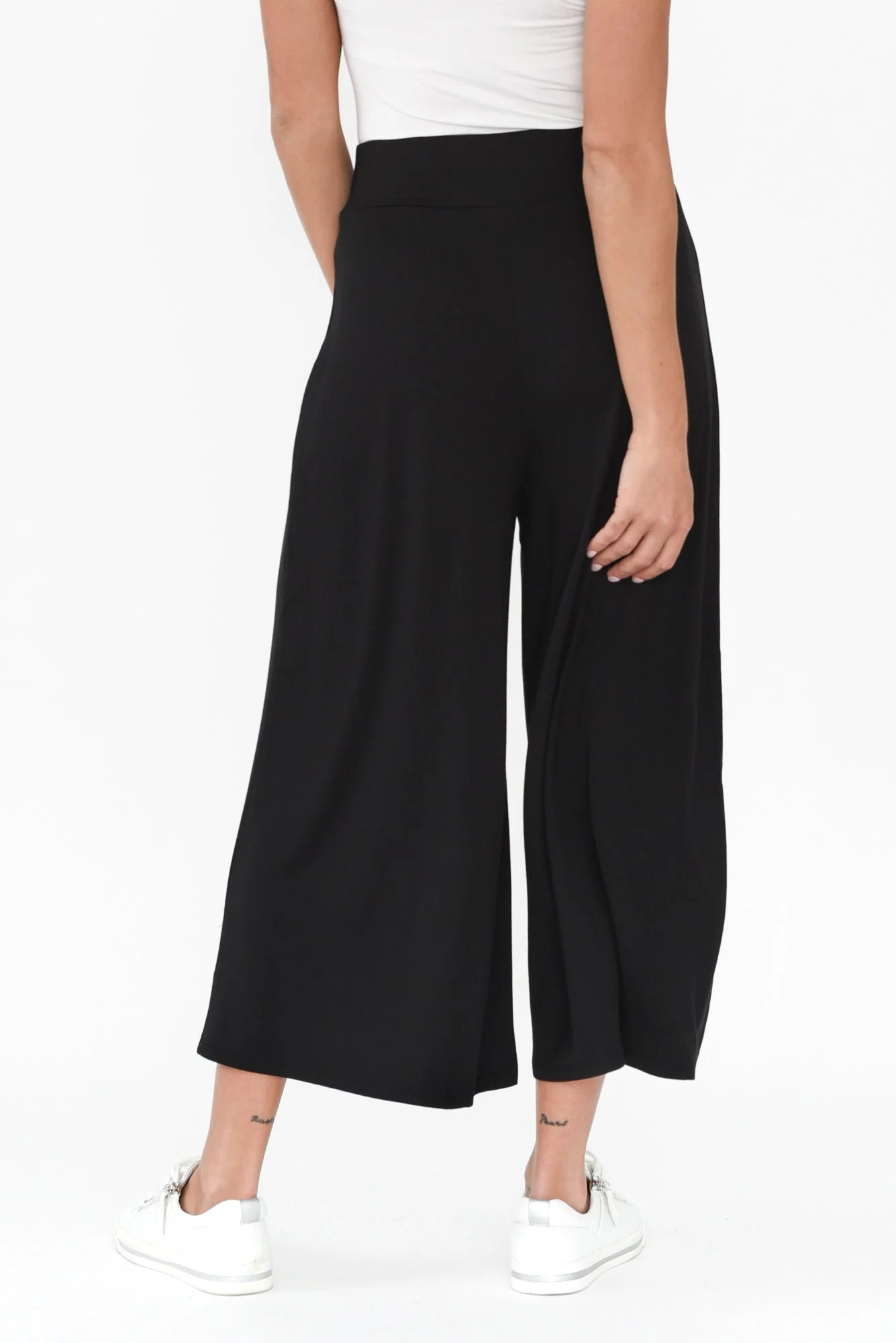 Crystal Black Cropped Pants - Image 5