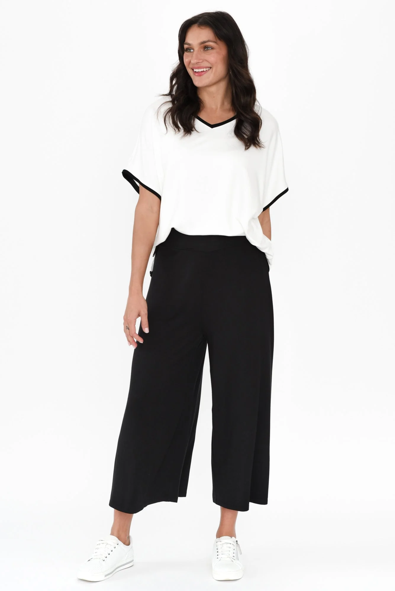 Crystal Black Cropped Pants - Image 6