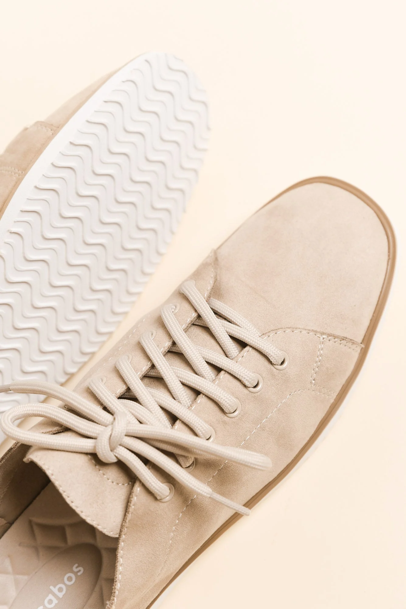 Cuavella Sand Suede Sneaker - Image 4