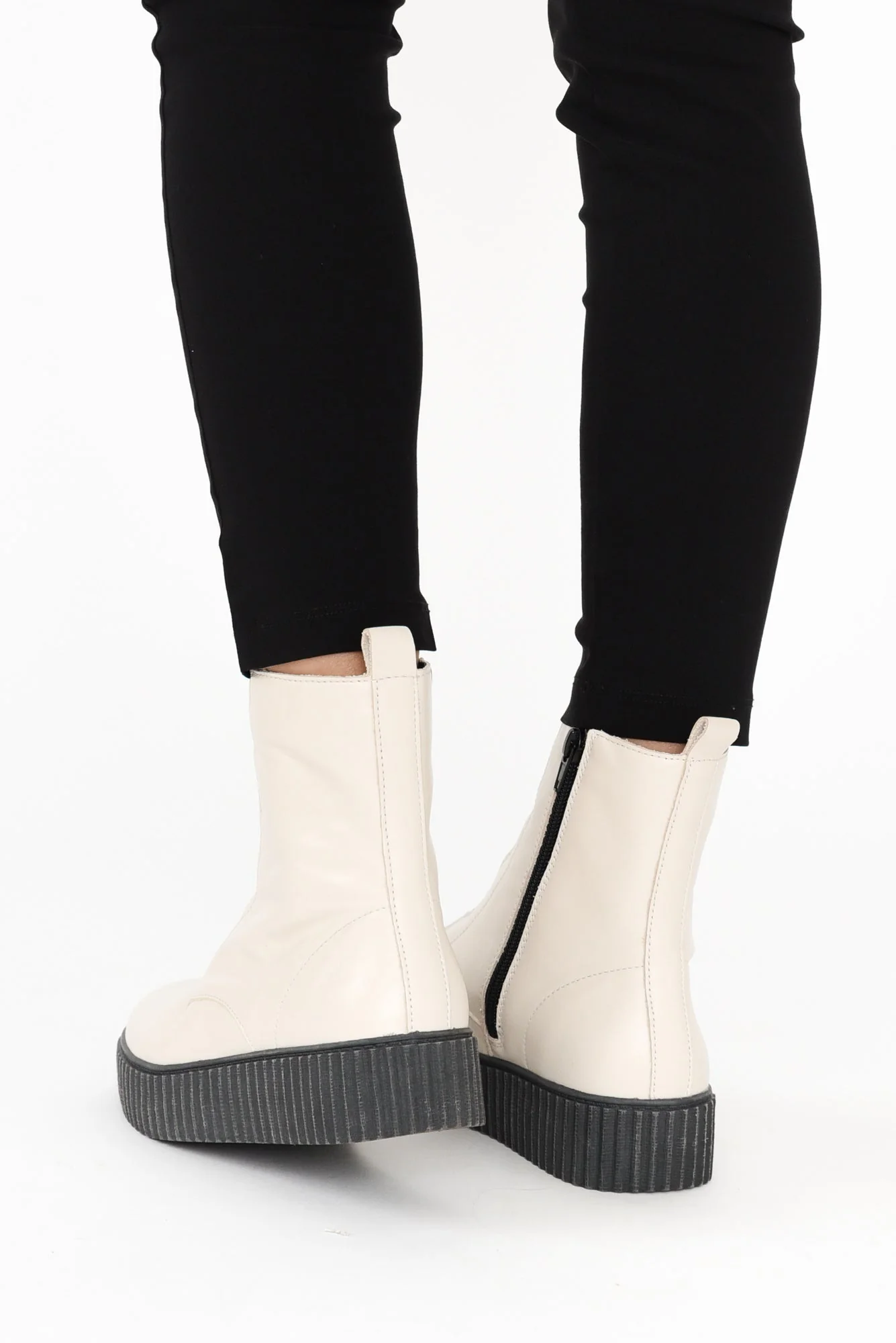 Date Cream Leather Platform Boot - Image 7