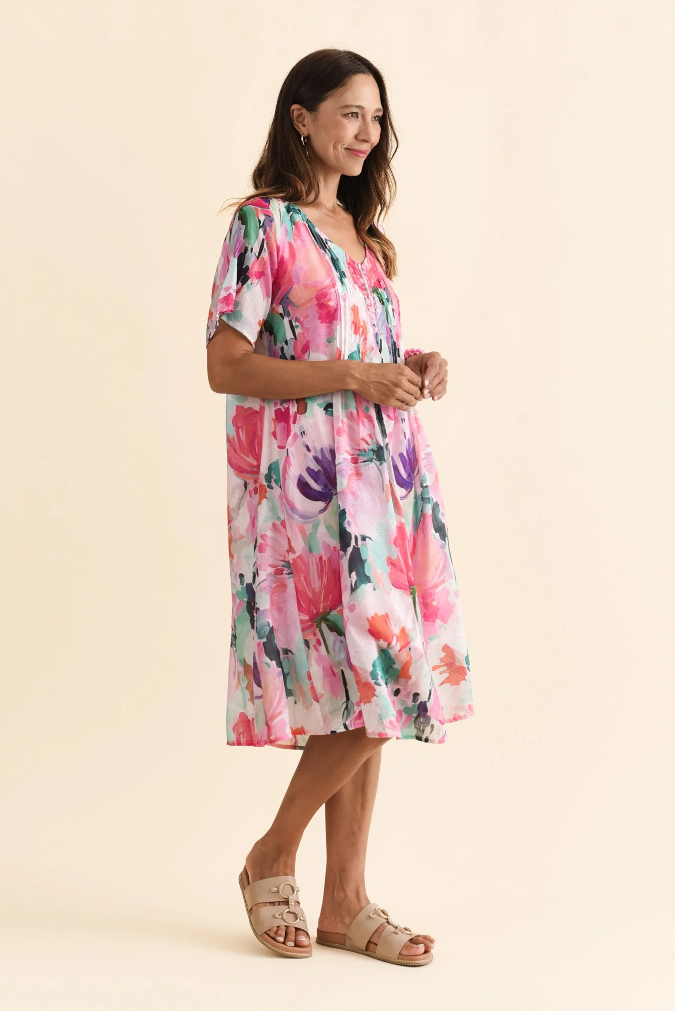 Debbie Pink Floral Pleated Dress - Image 4