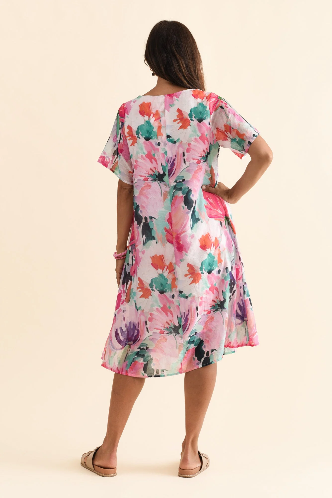 Debbie Pink Floral Pleated Dress - Image 5