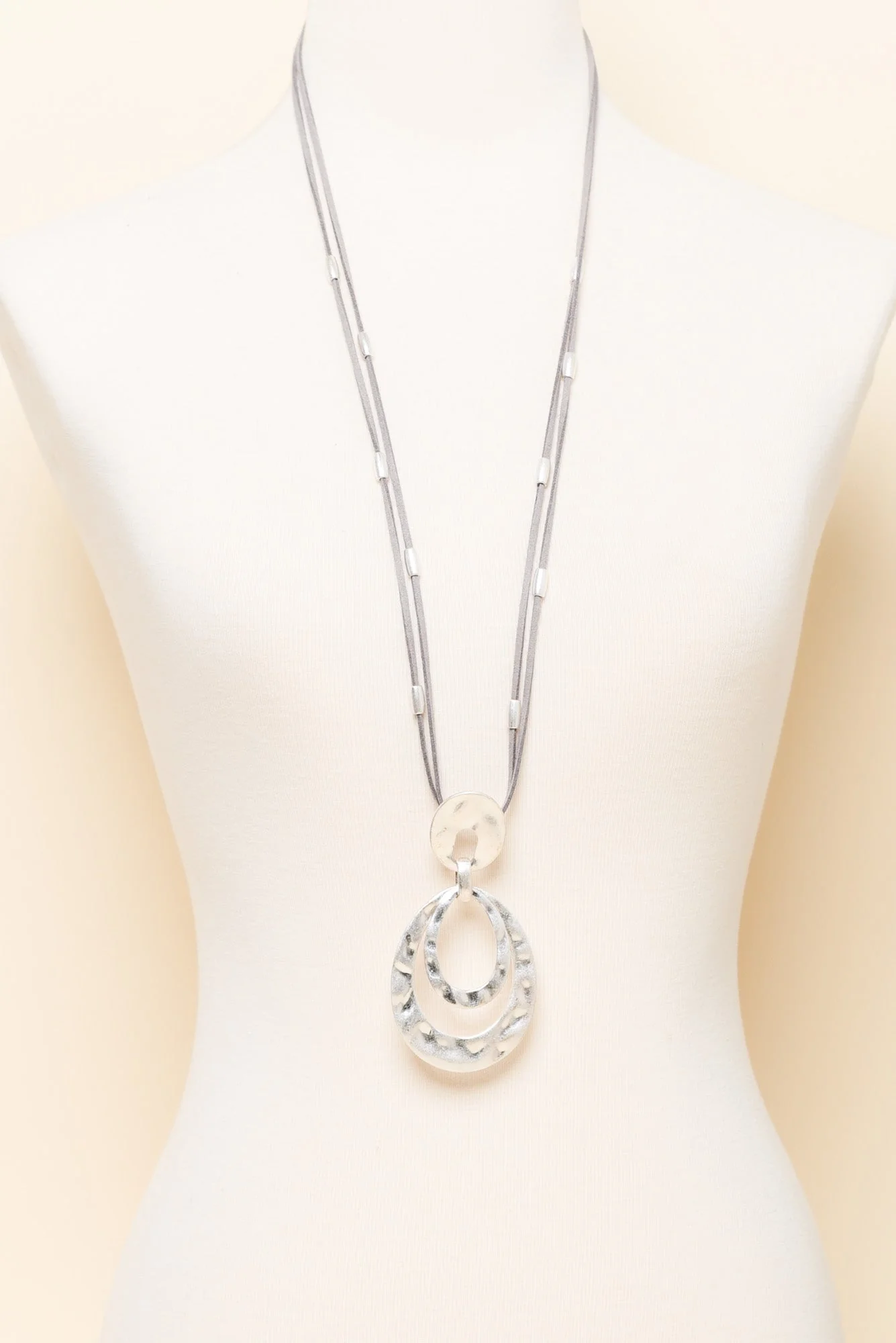 Desiree Silver Disc Pendant Necklace - Image 2