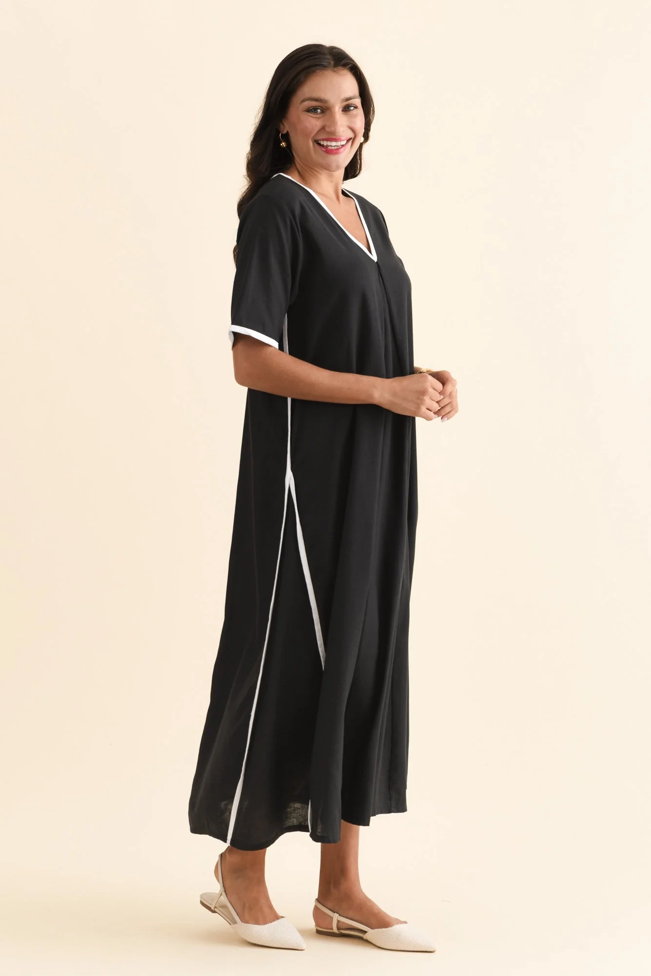 Dorcas Black Contrast V Neck Dress - Image 3
