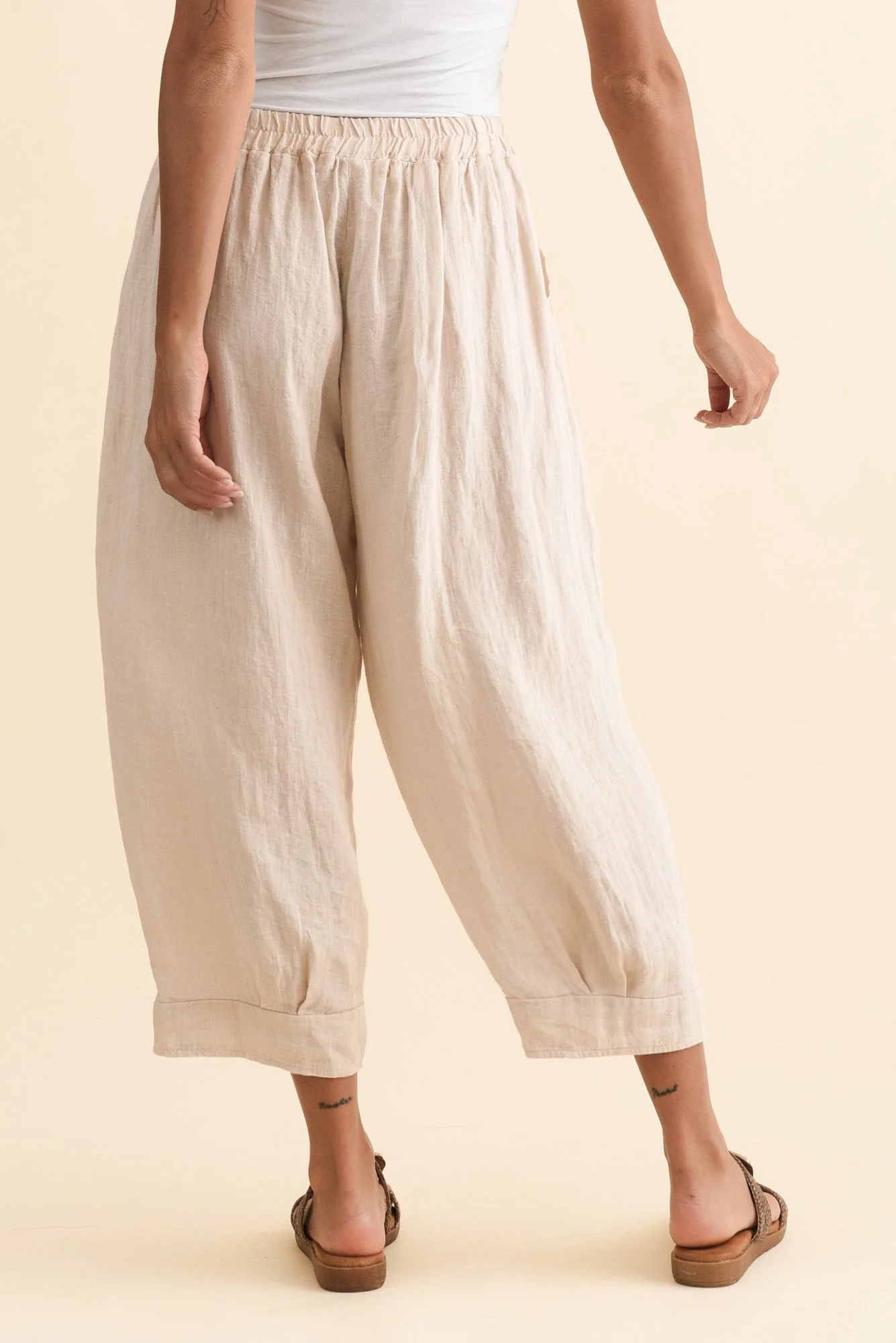 Elide Natural Linen Cropped Pants - Image 4