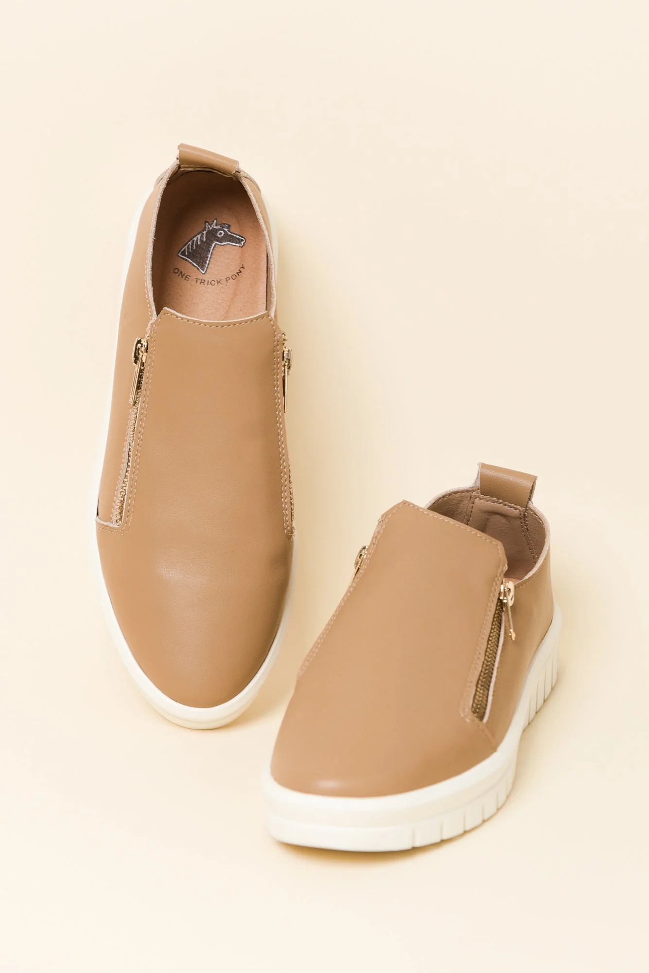 Enjoy Camel Leather Zip Sneaker - Image 2