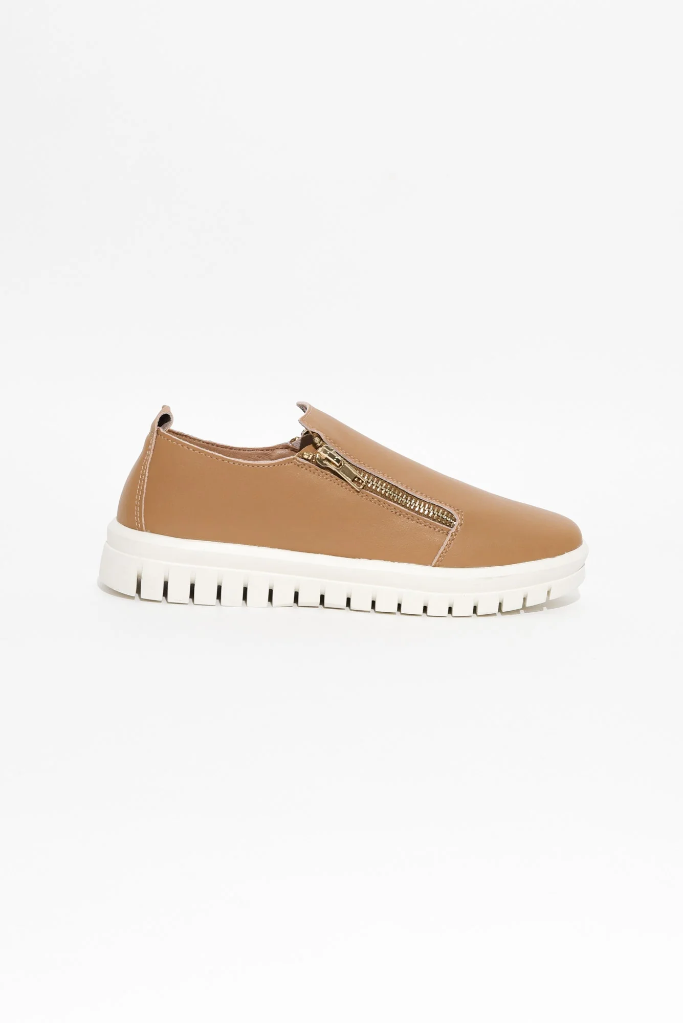 Enjoy Camel Leather Zip Sneaker - Image 7