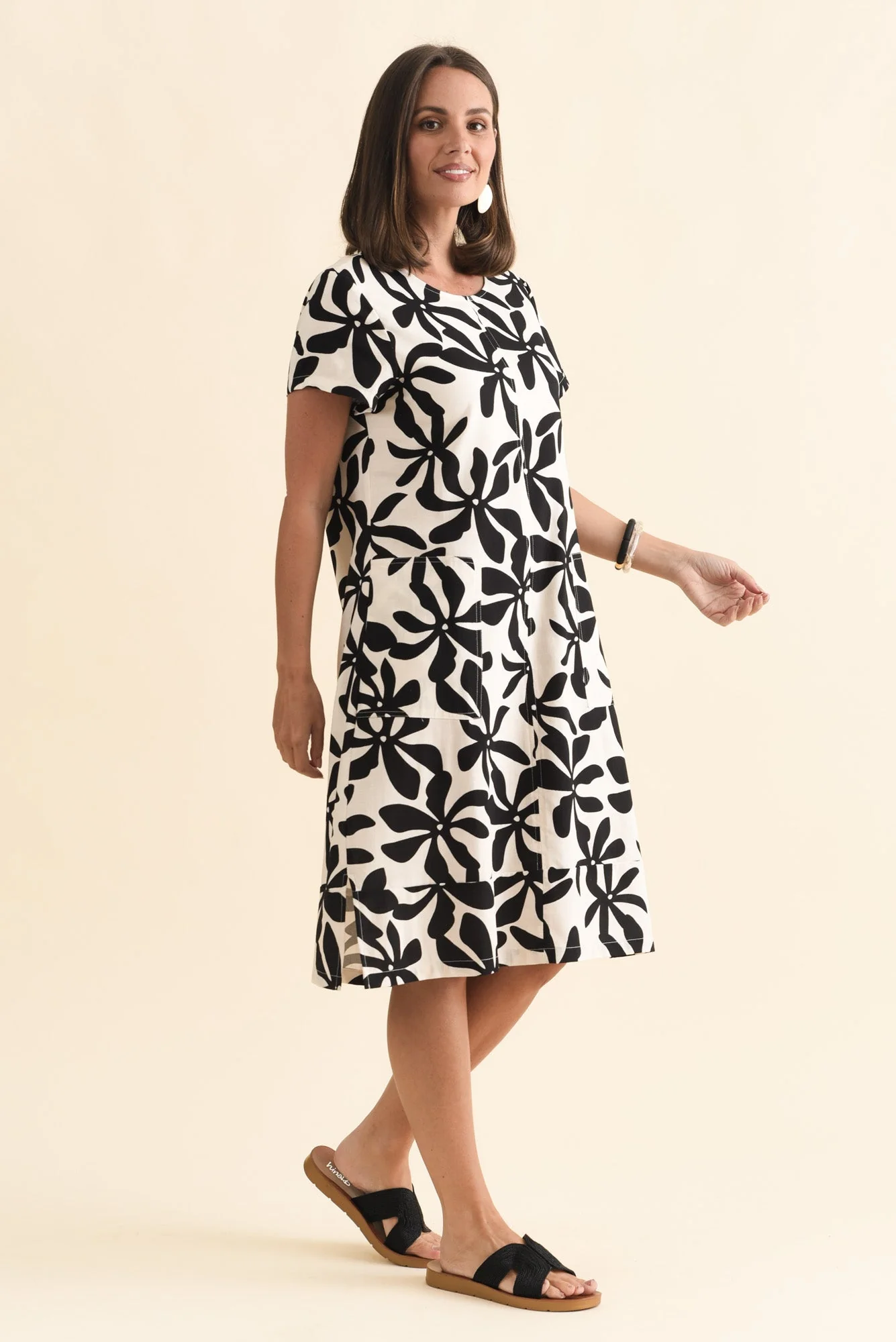 Etty Black Abstract Cotton Blend Tee Dress - Image 3