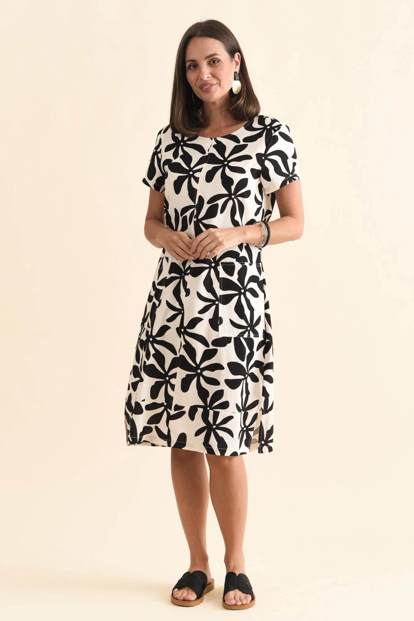 Etty Black Abstract Cotton Blend Tee Dress - Image 6