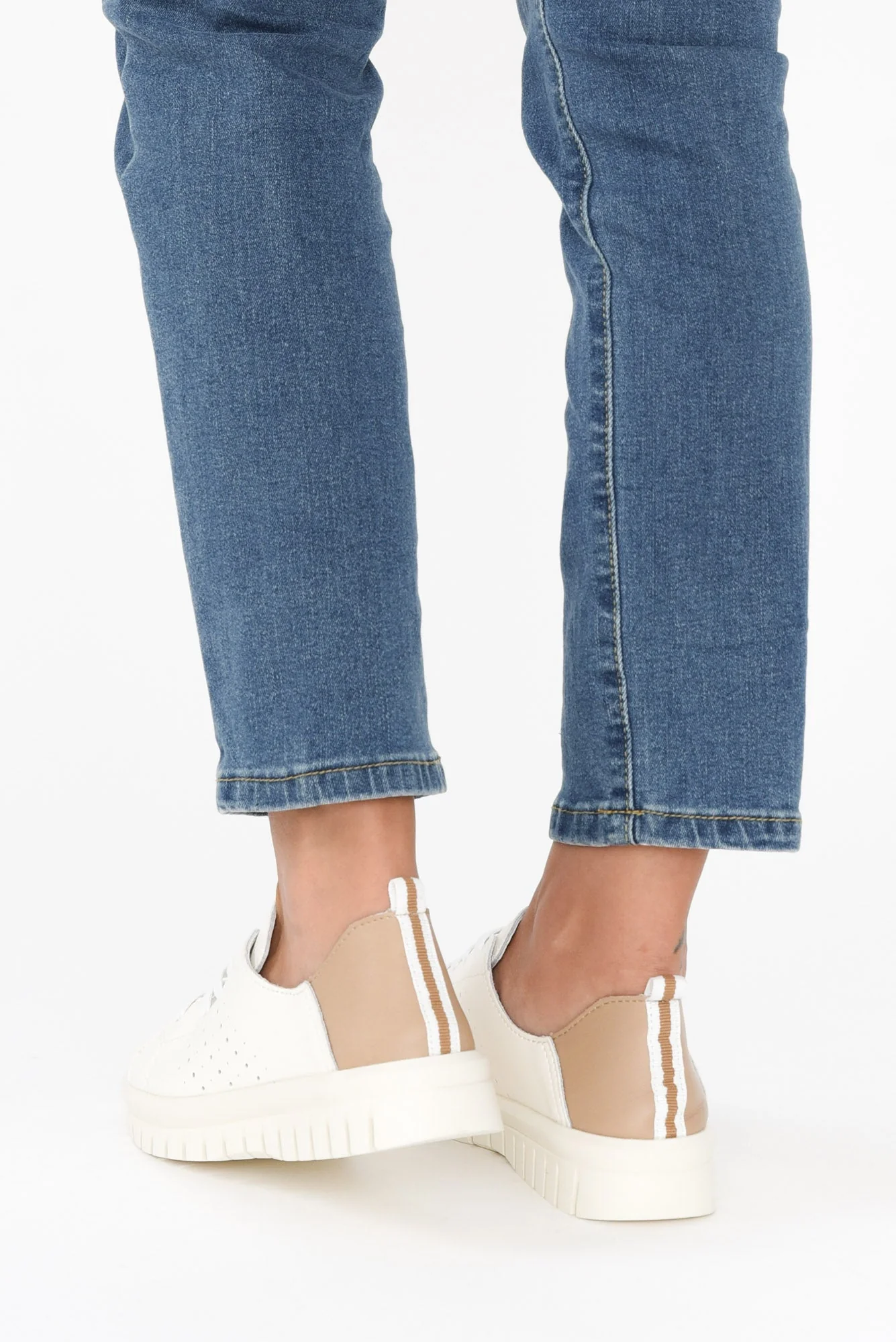 Exit White Leather Sneaker - Image 7
