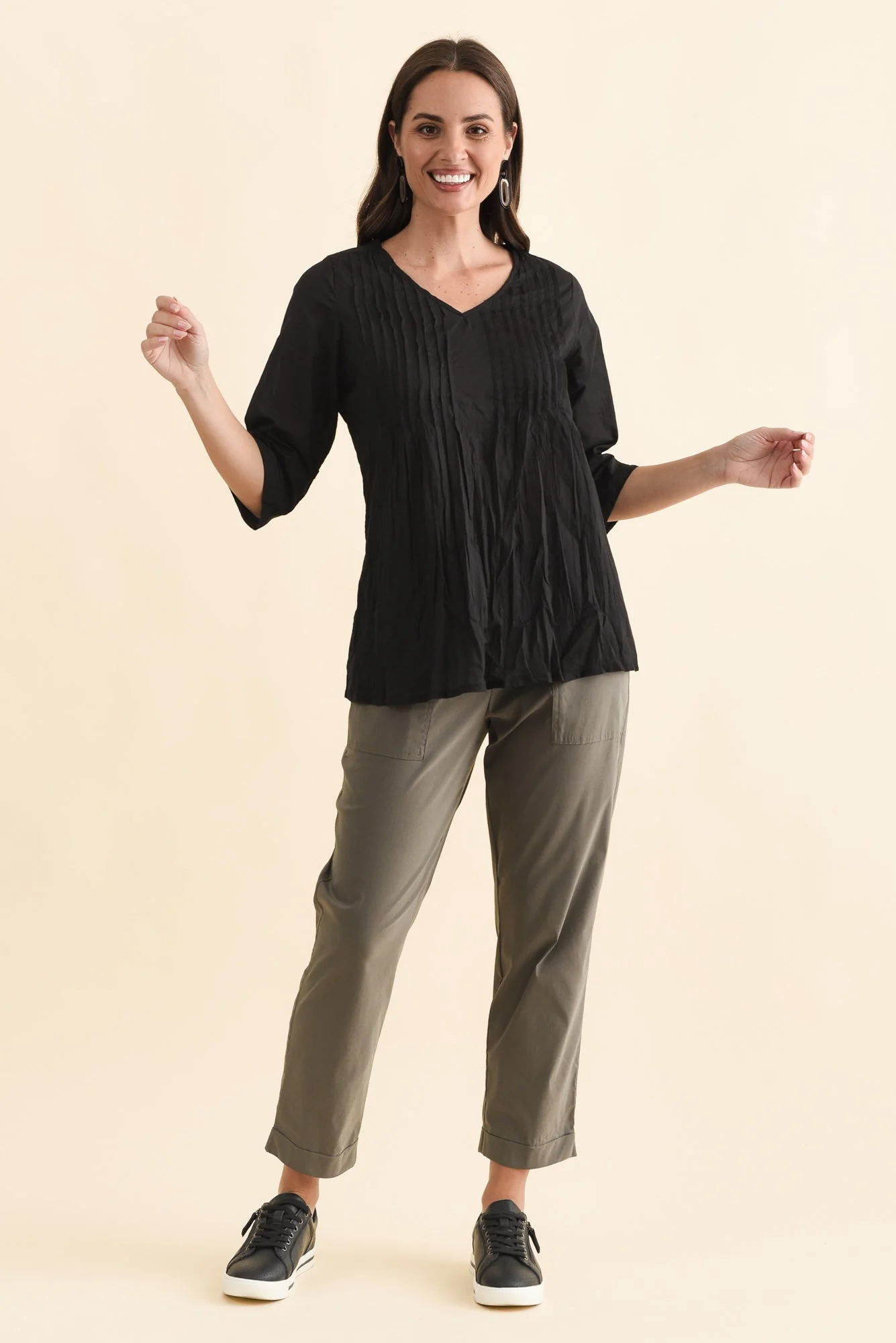 Fia Black Sleeved Crinkle Cotton Top - Image 3