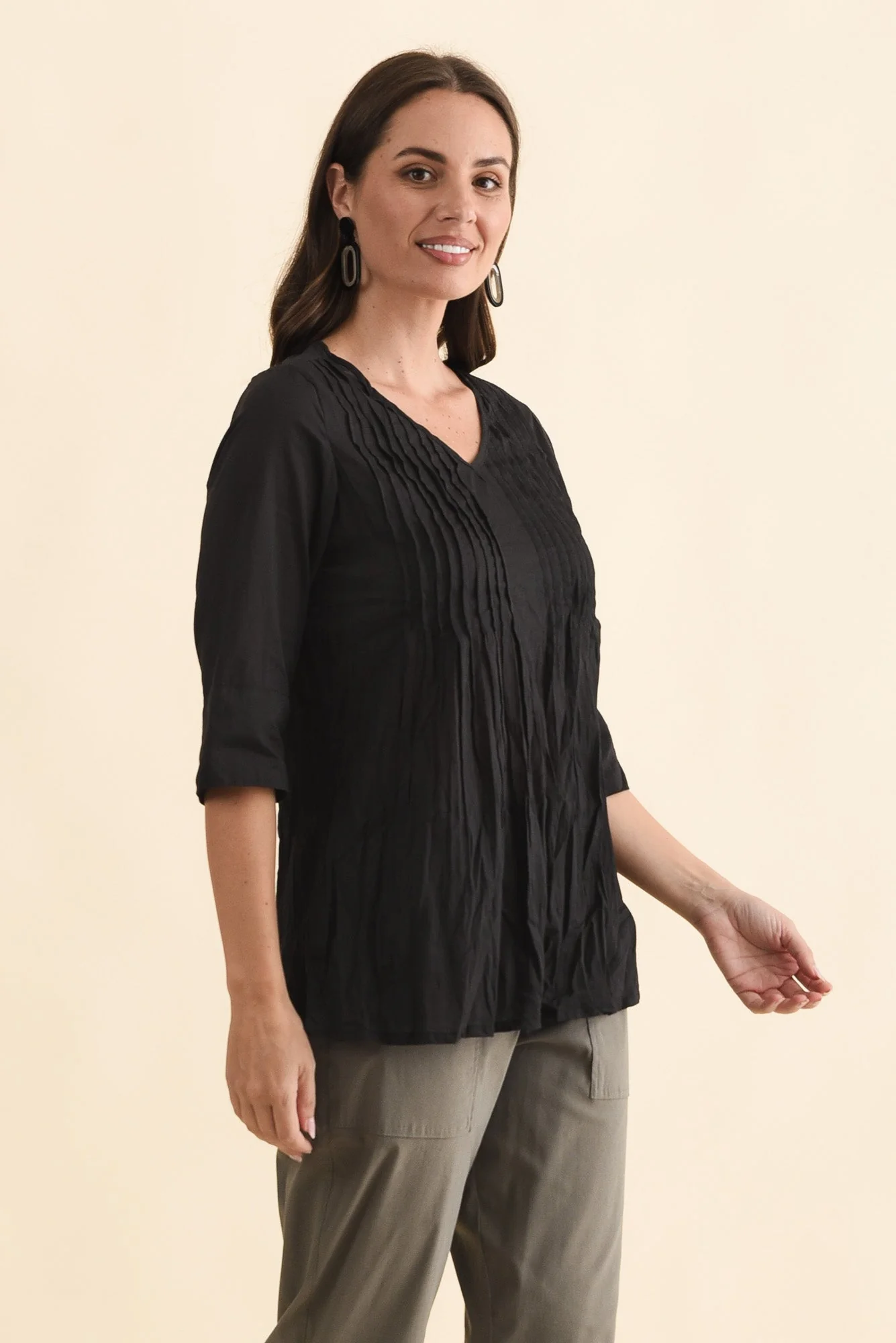 Fia Black Sleeved Crinkle Cotton Top - Image 4