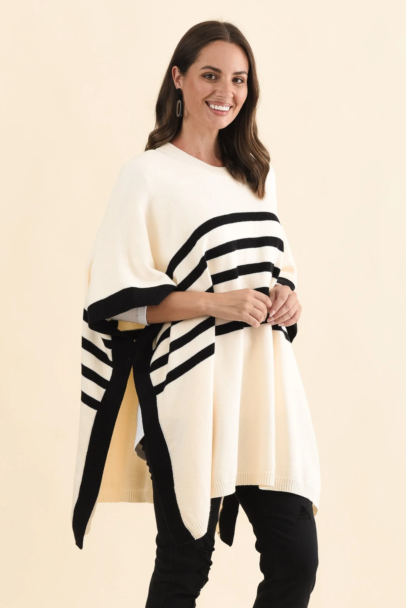 Fidelia White Stripe Knit Poncho - Image 4