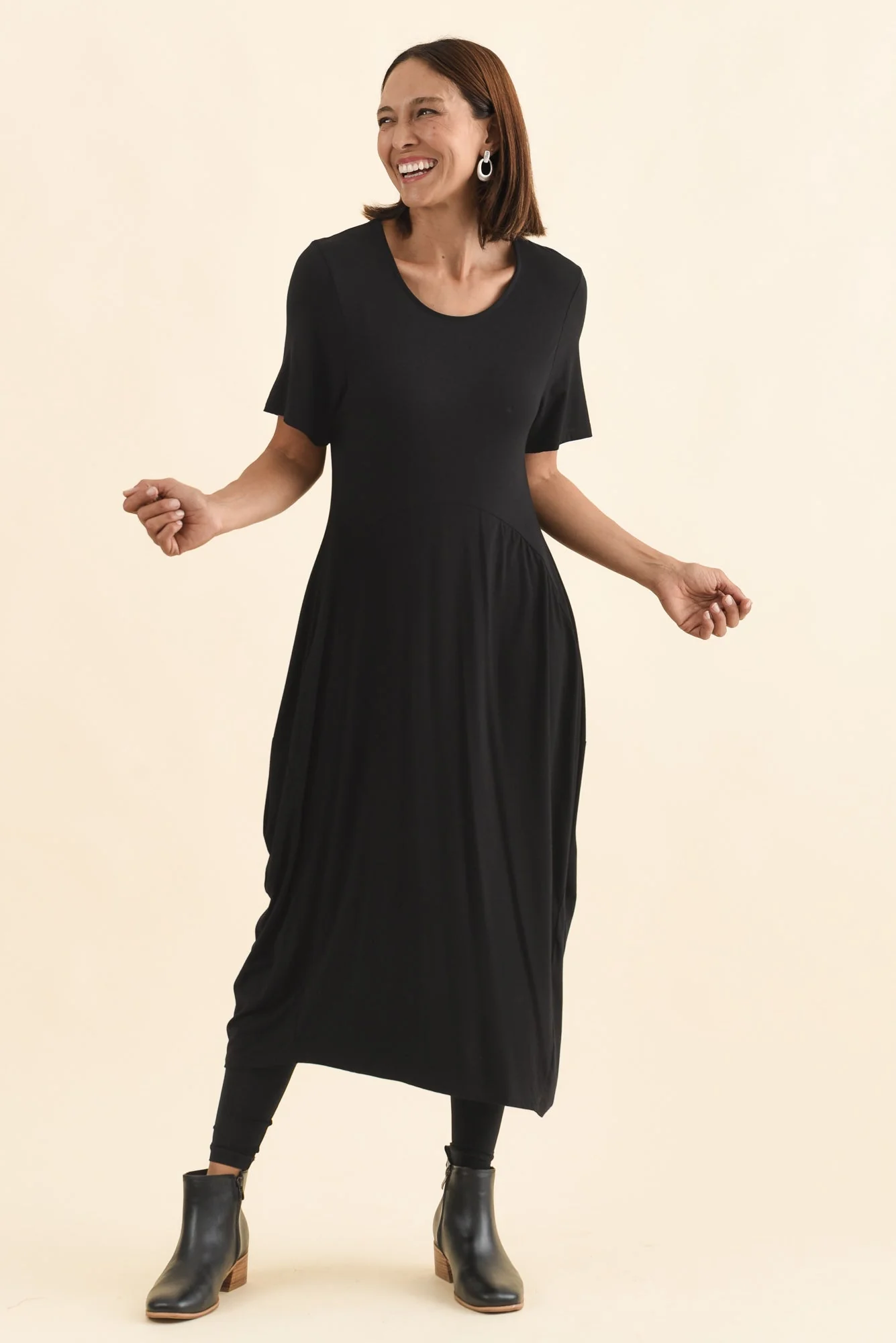 Glenda Black Short Sleeve Crescent Dress - Image 7