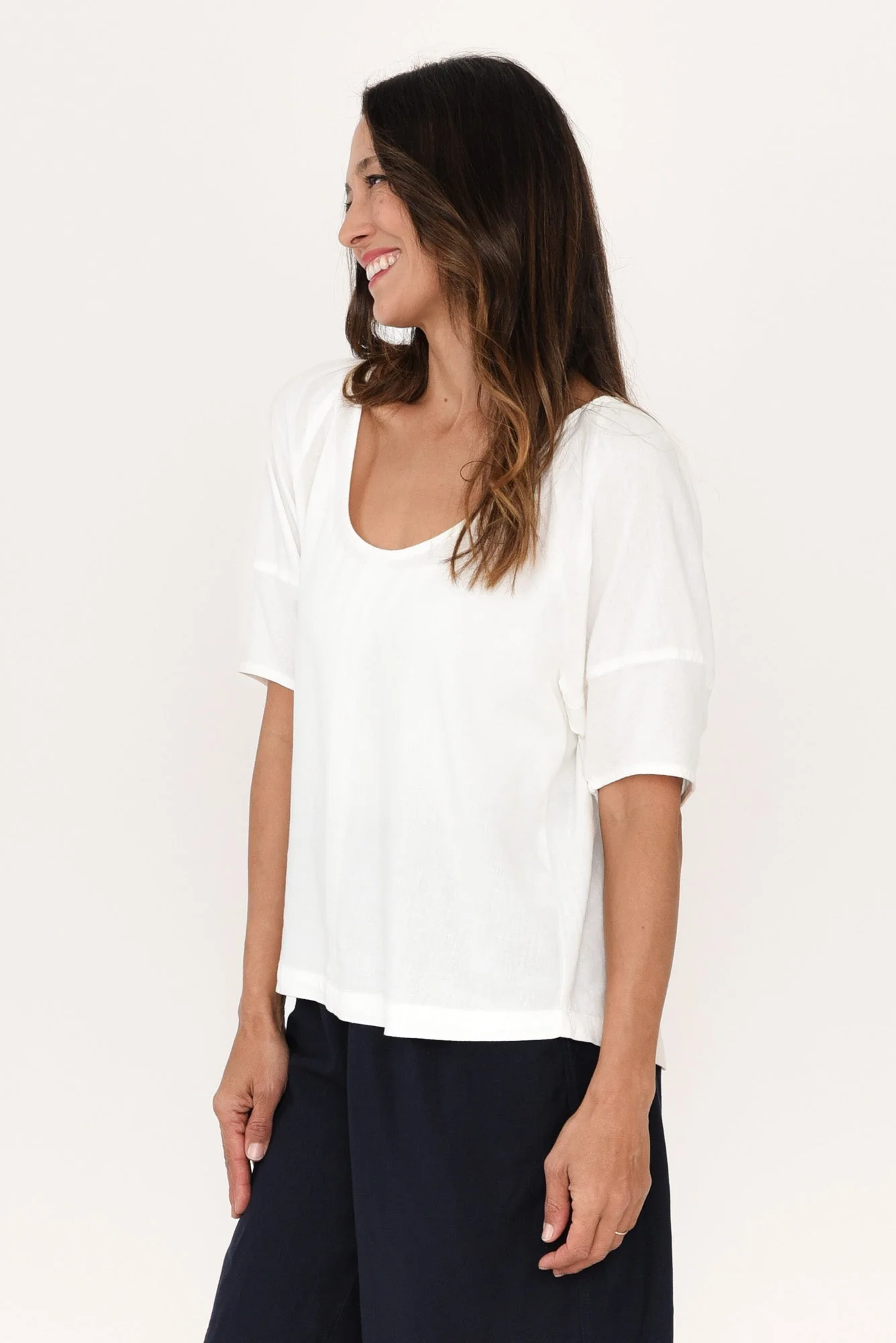 Grove White Linen Blend Top - Image 3