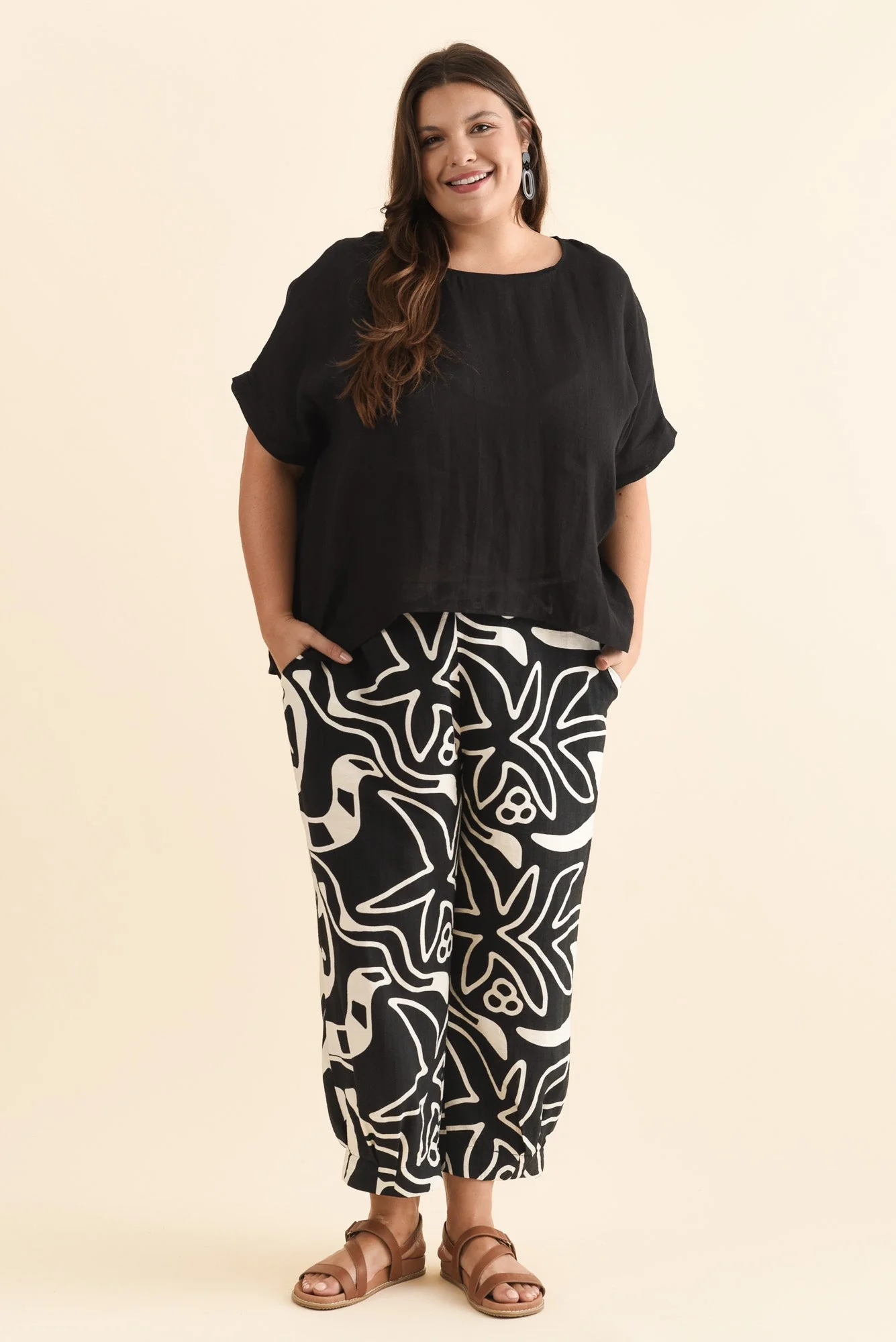 Hallie Black Palm Pocket Pants - Image 9