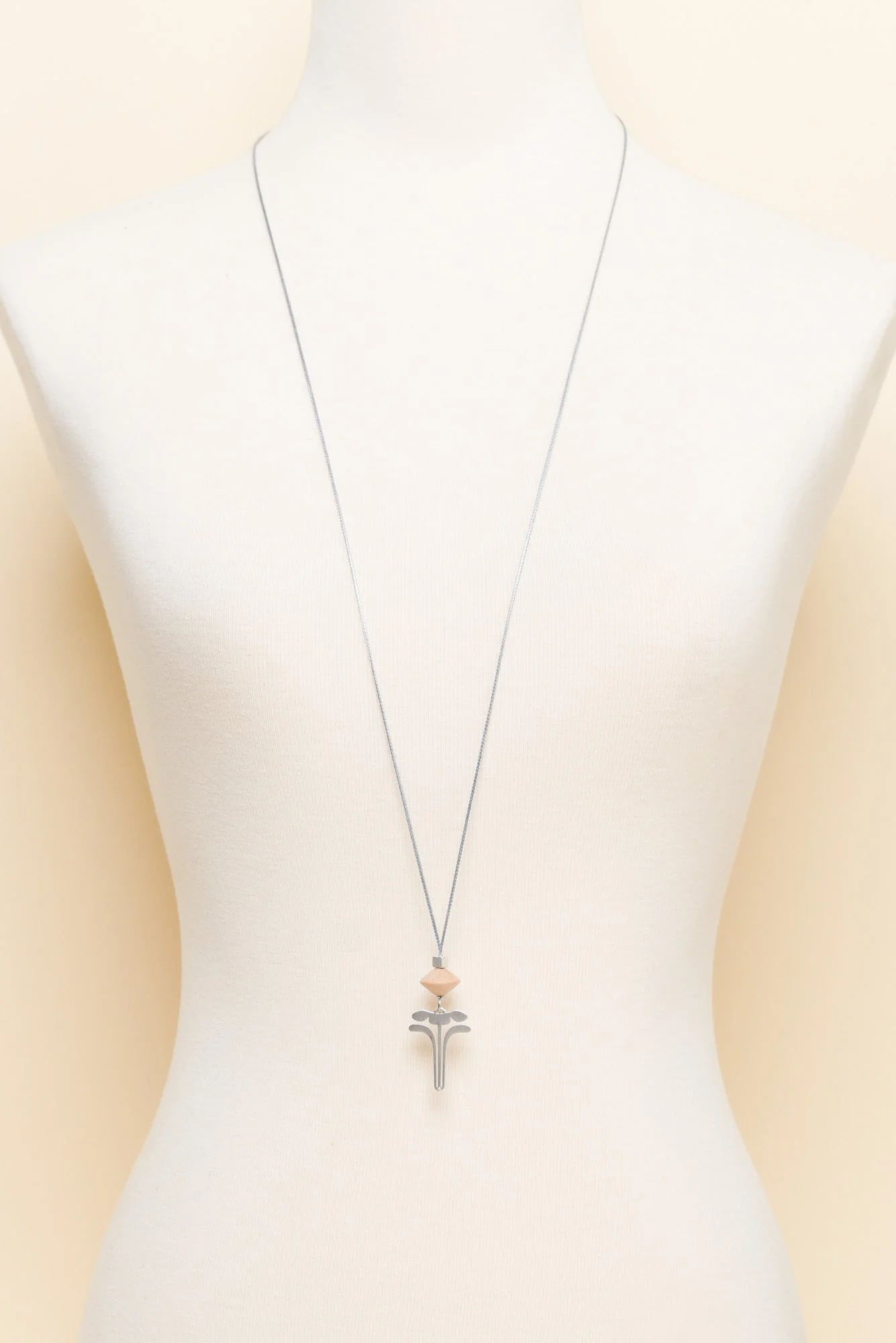 Hatia Silver Flower Pendant Necklace - Image 2