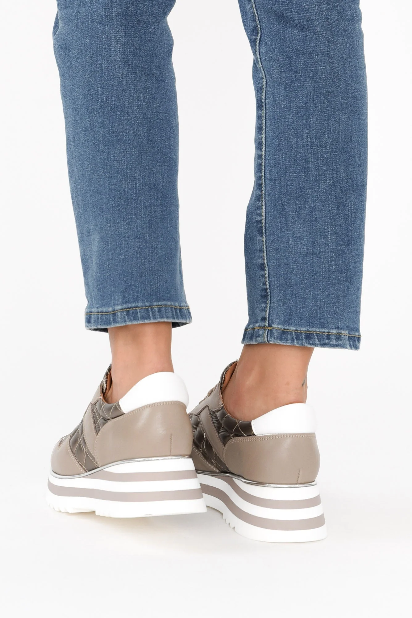 Helena Grey Leather Platform Sneaker - Image 8