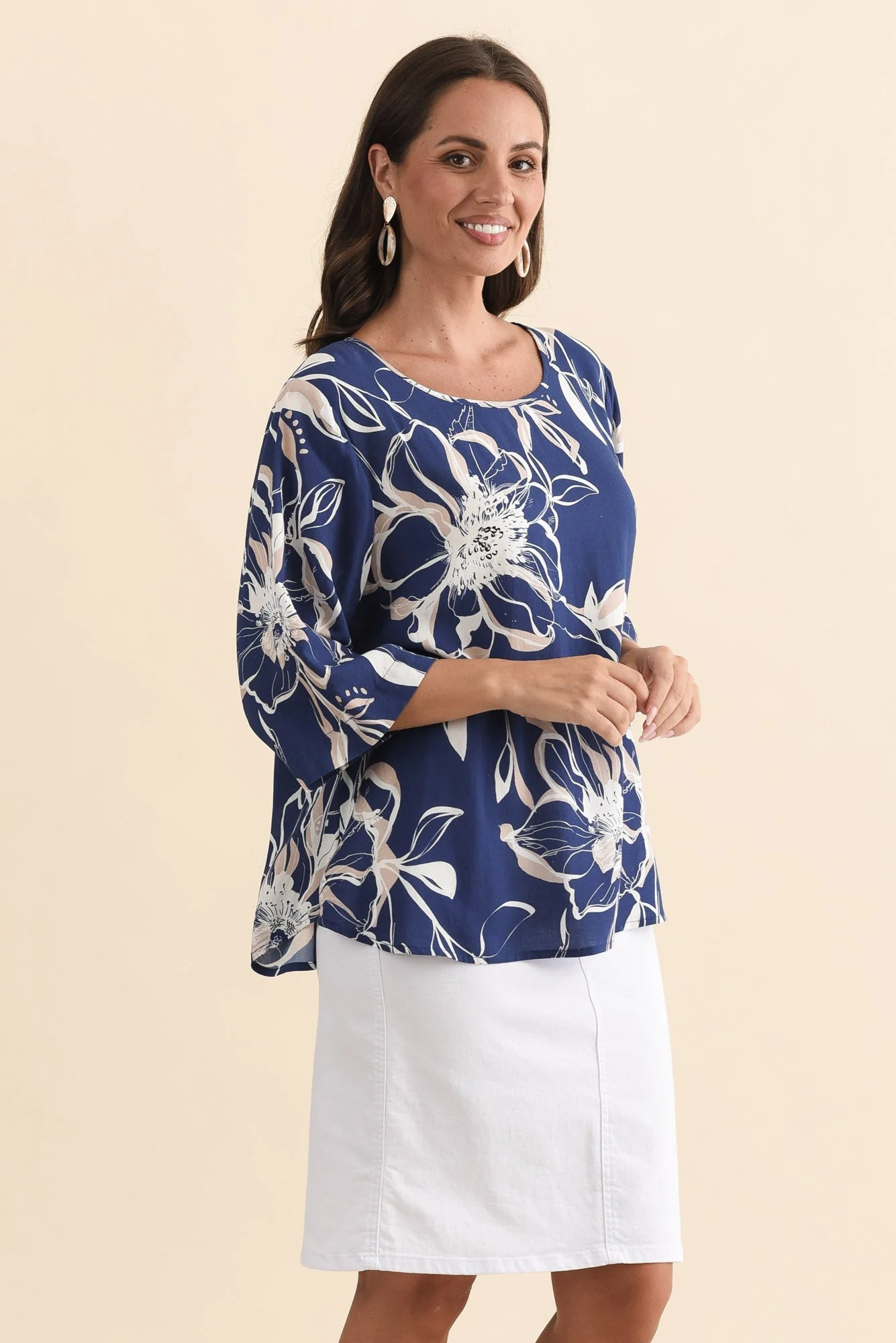 Hepburn Blue Flower Linen Blend Top - Image 4