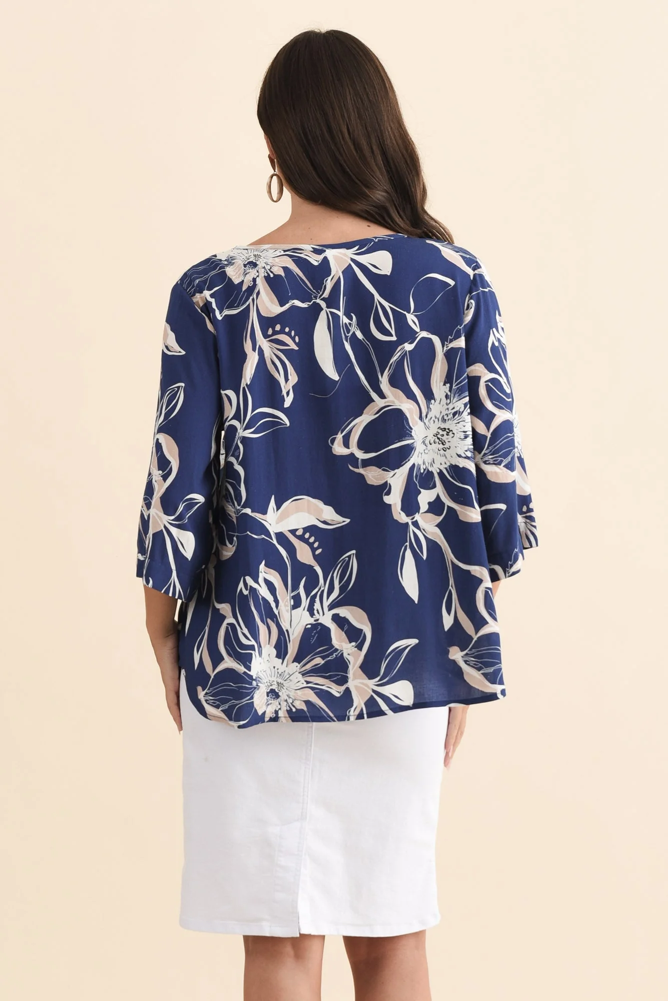 Hepburn Blue Flower Linen Blend Top - Image 5