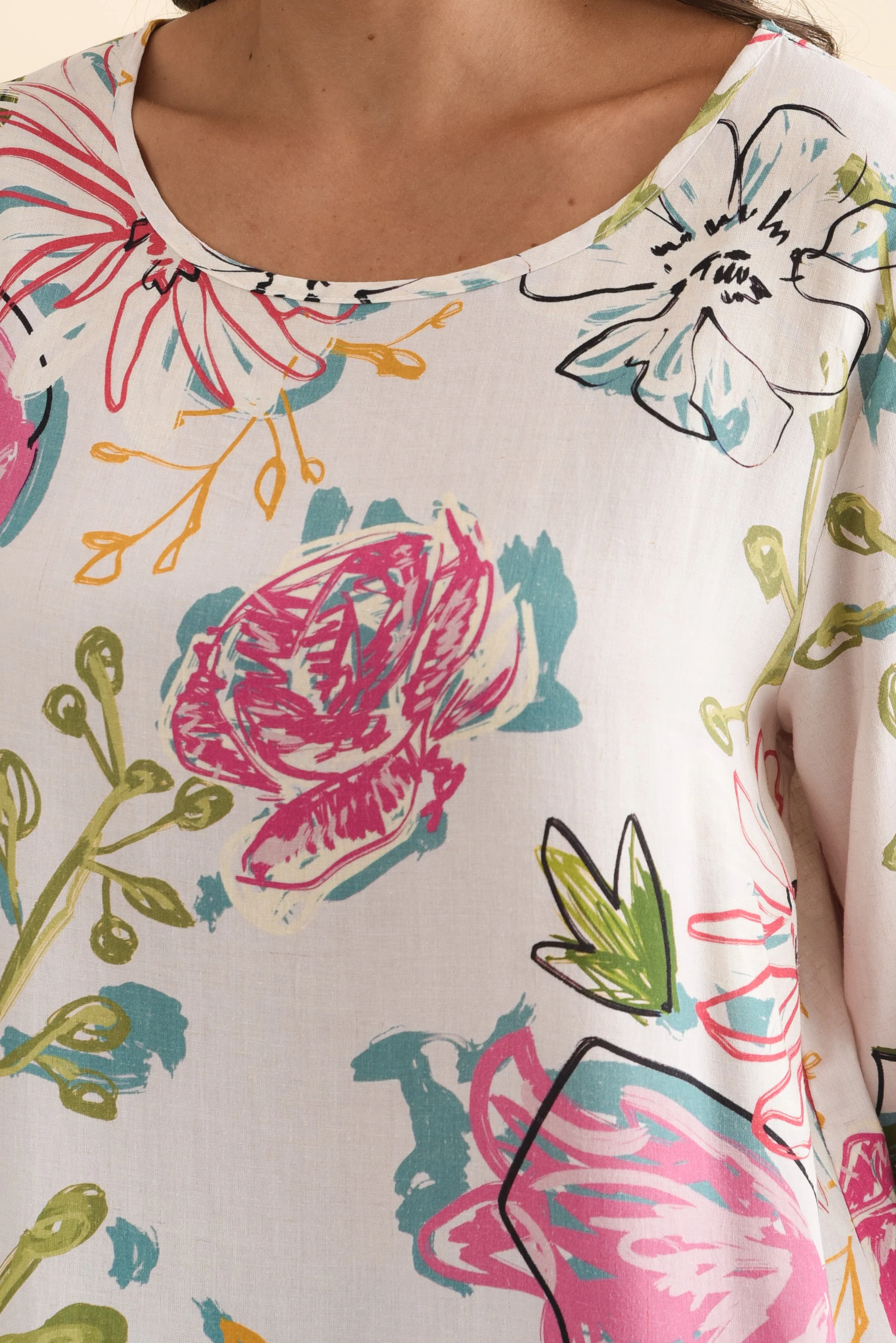 Hepburn White Blossom Linen Blend Top - Image 6
