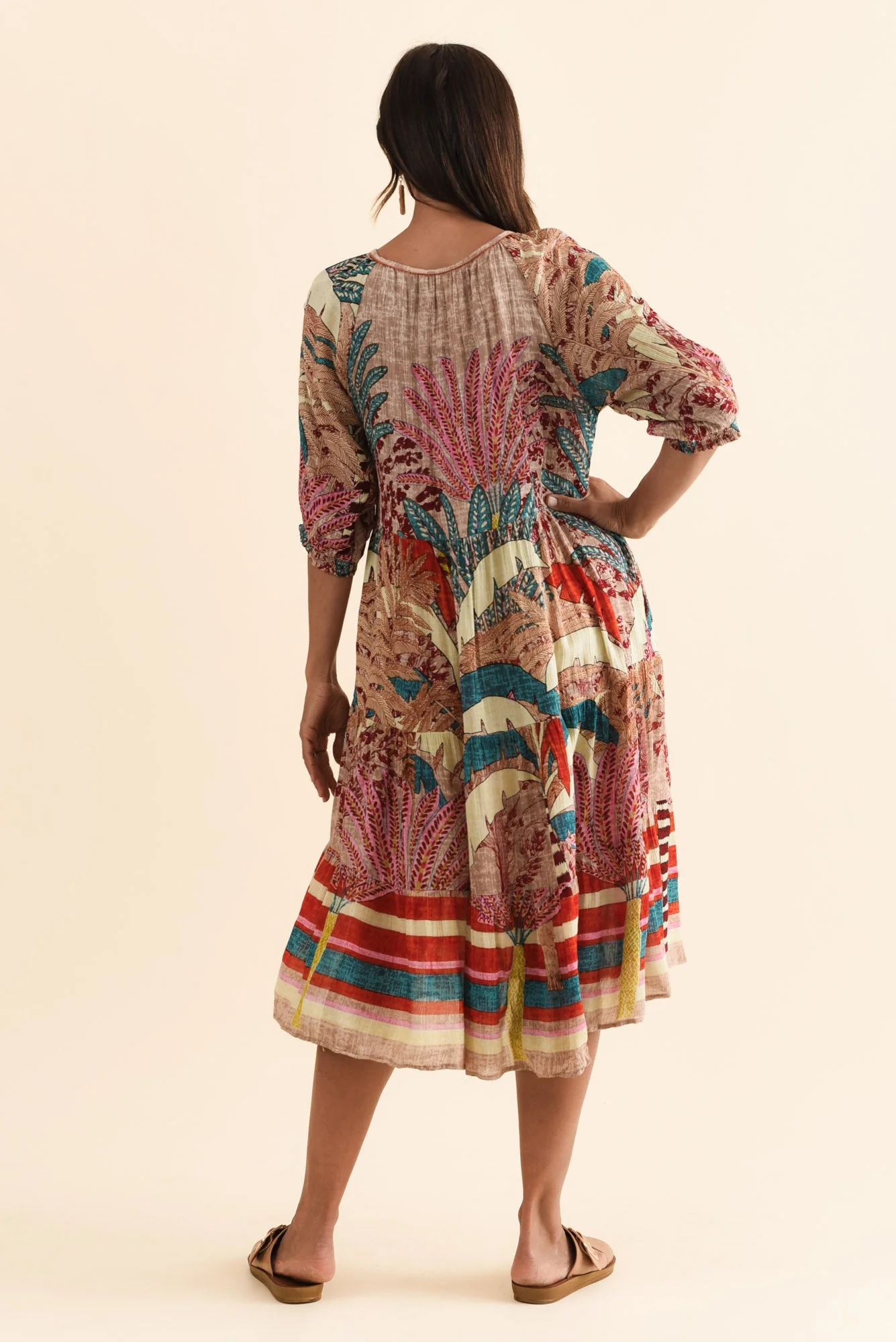 Hilaria Red Tropical Sleeved Dress - Image 4